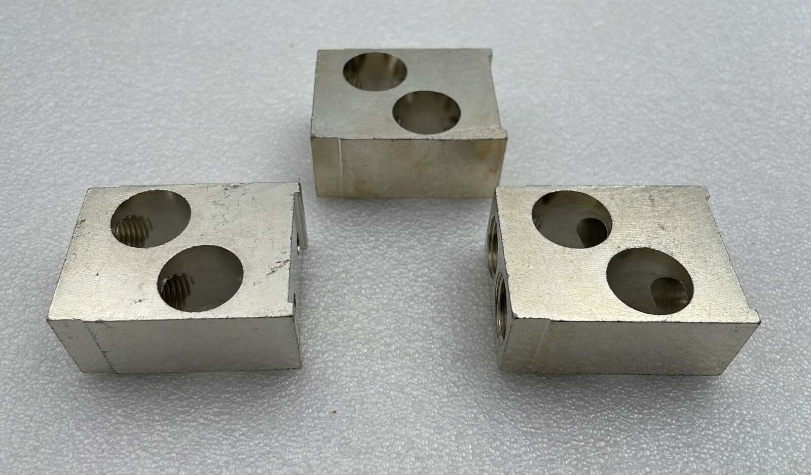 Siemens 3VL9500-4TG30 Cable Terminal Aluminum Lug Kit 3-in Pack