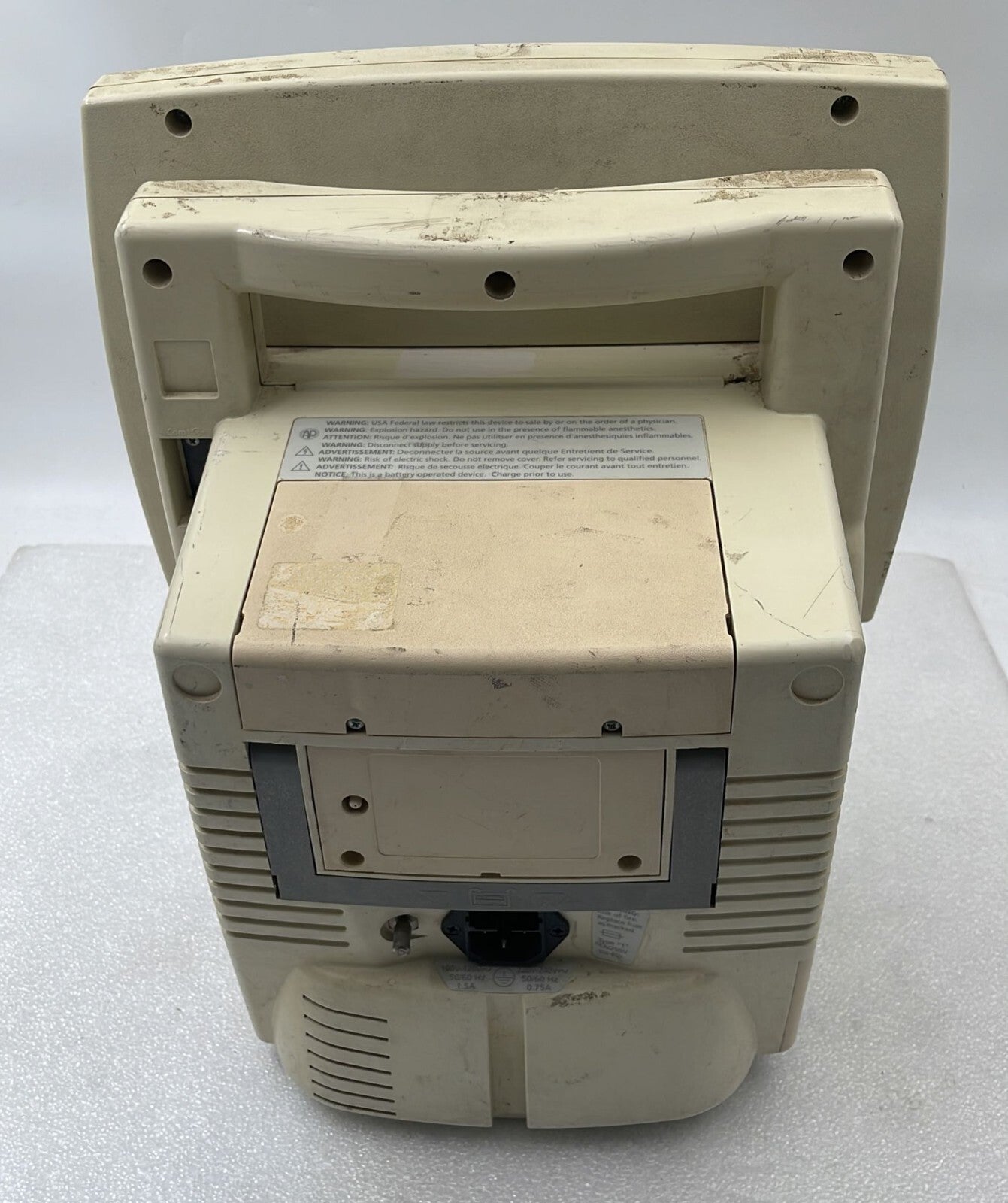 CSI Criticare Systems CSI8100 Monitor **AS IS