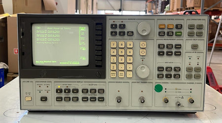 HP 3562A dynamic signal analyzer laboratory test instrument
