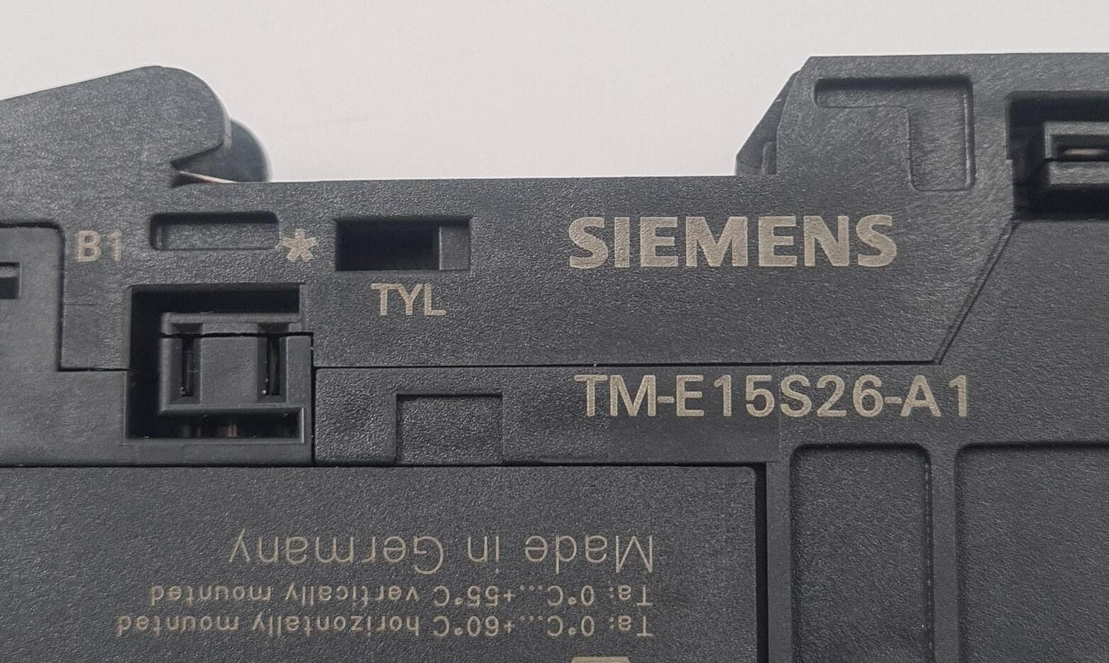 SIEMENS 6ES7 193-4CA40-0AA0 Terminal Module B1 TYL TM-E15S26-A1 & 131-4BF00-0AA0