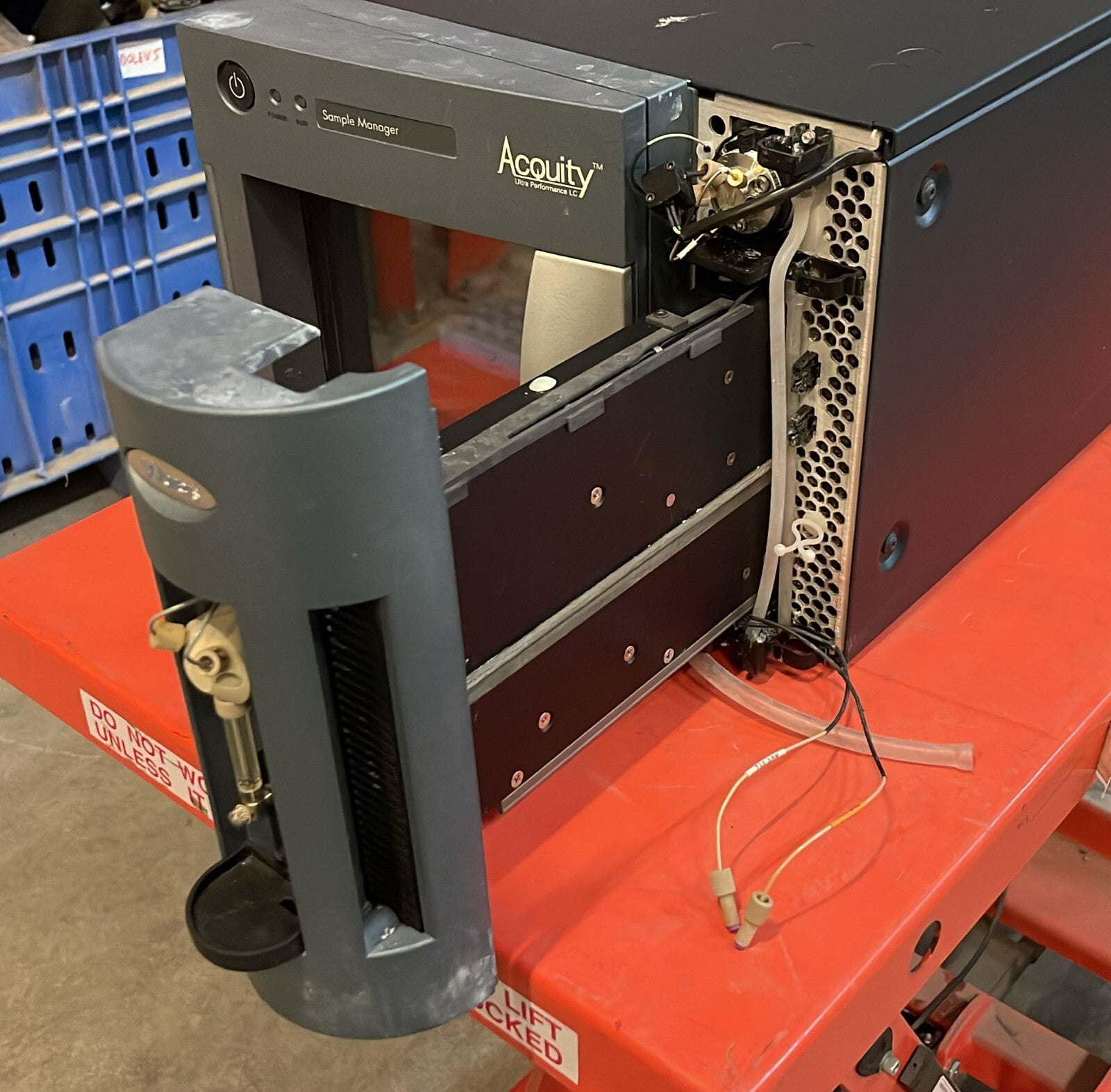 Waters Acquity Sample Manager UPLC 186015006 **AS IS