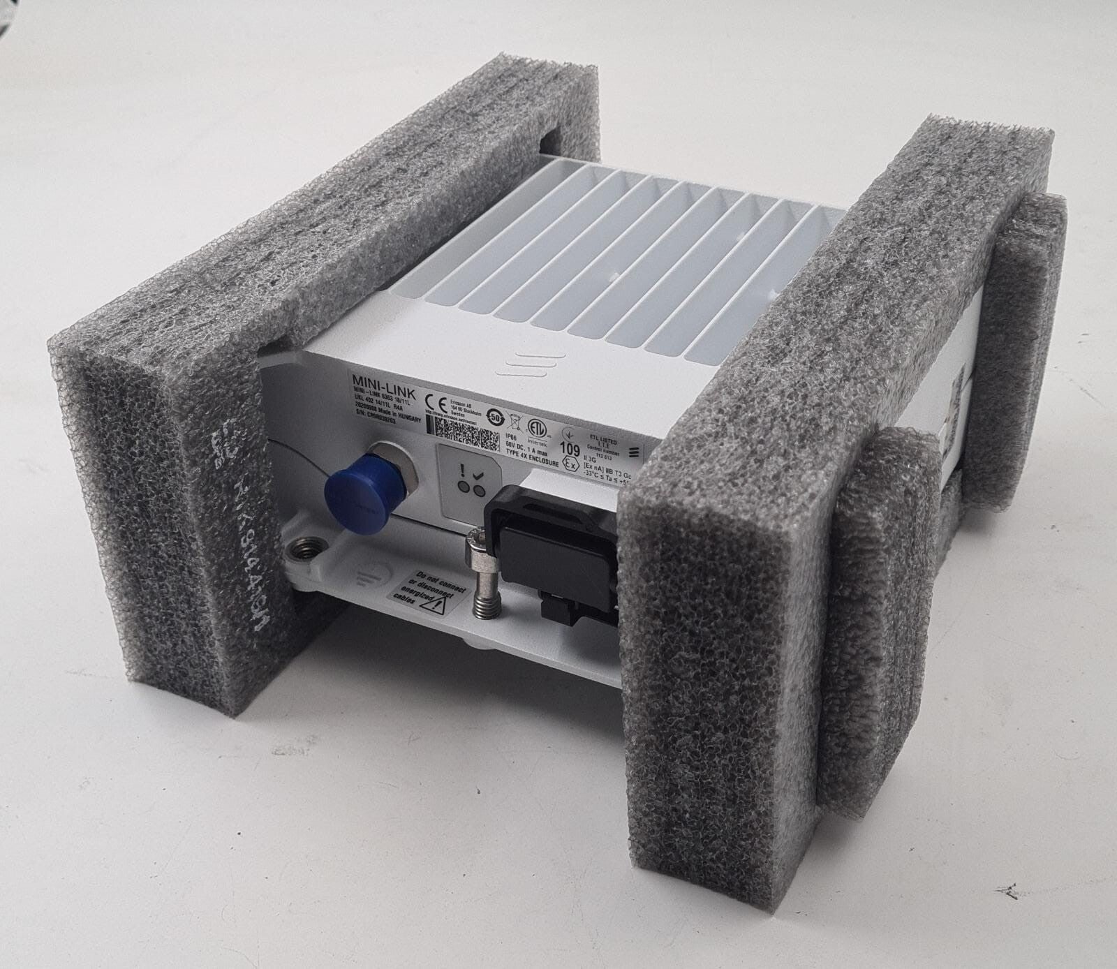 NEW - Ericsson UKL 402 14/11L R4A MINI-LINK 6363 18/11L BFZ 611 67/11L R1A