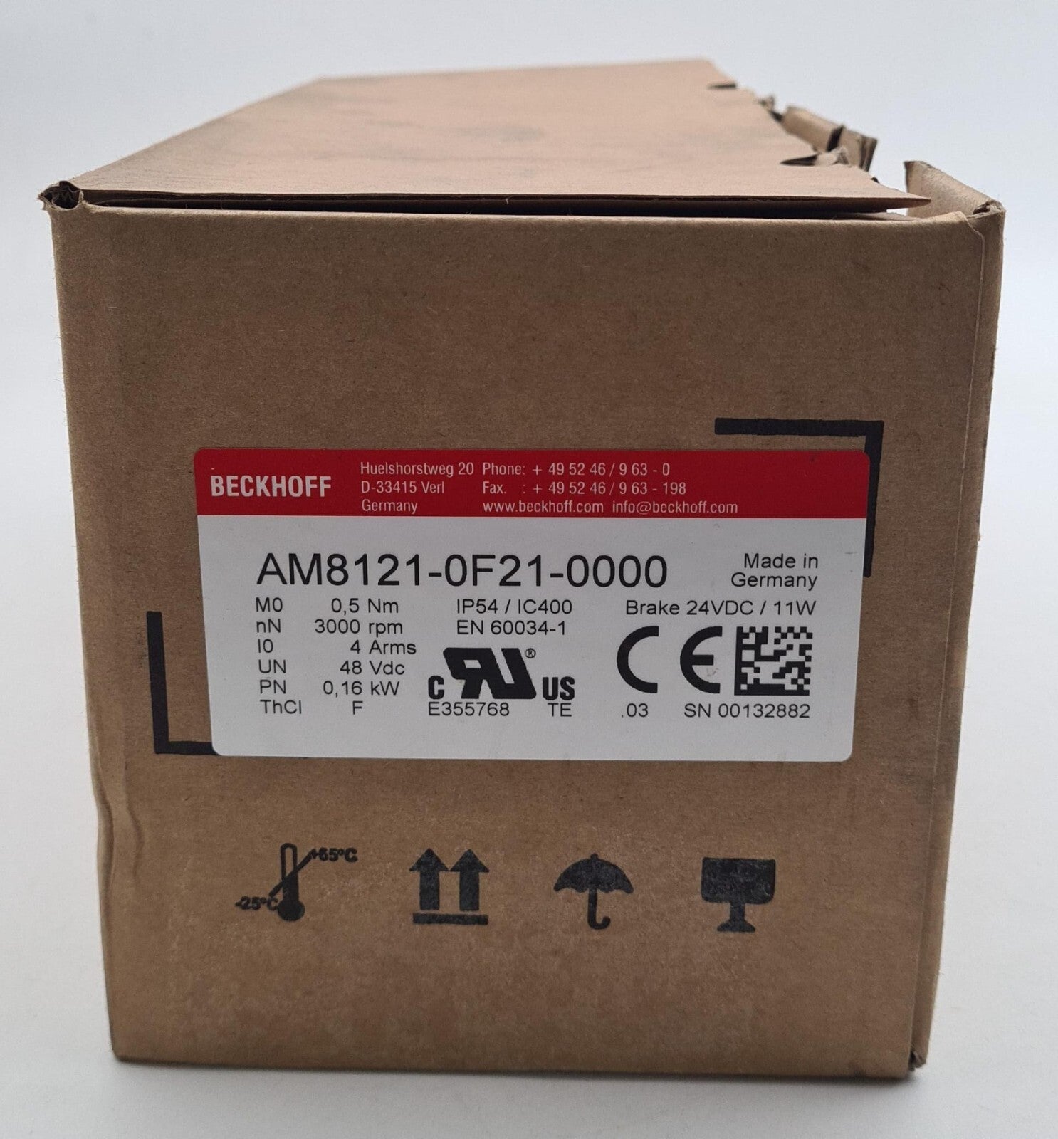 **NEW** BECKHOFF AM8121-0F21-0000 Servo Motor 3000rpm 0.16kW 24VDC