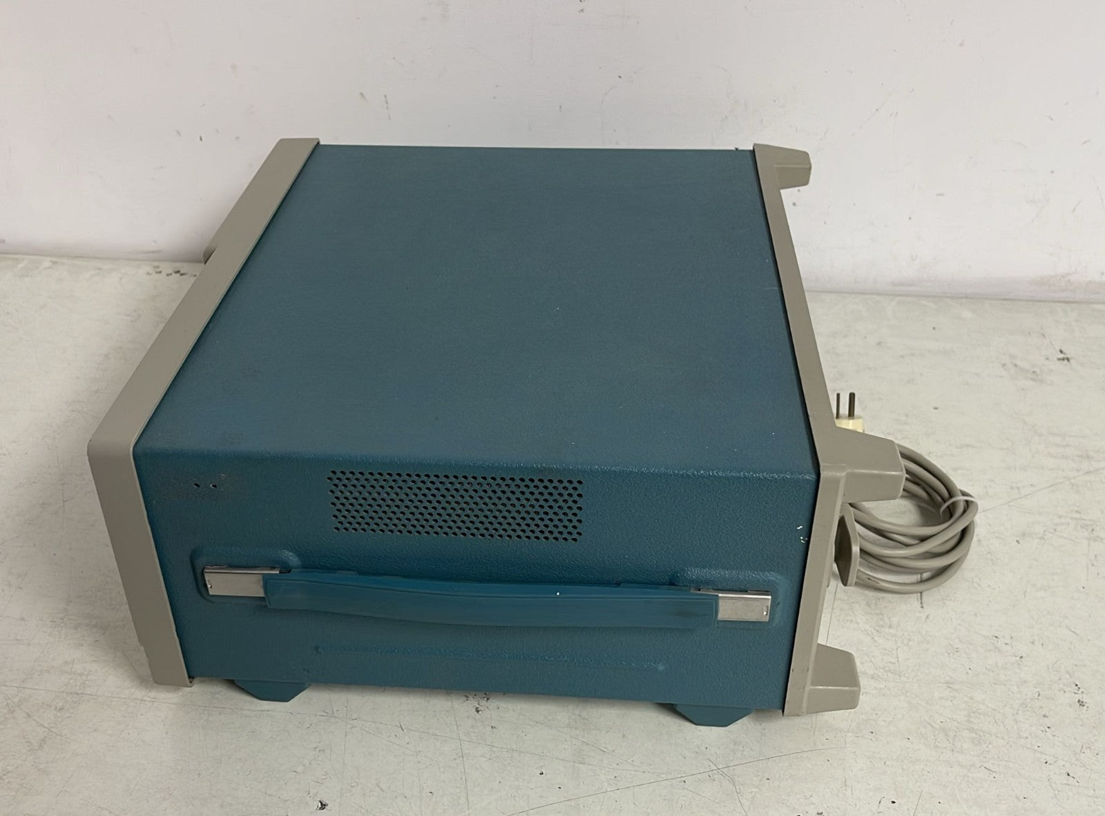 Tektronix TDS 540B Four Channel Digitizing Oscilloscope W/ InstaVu Acquisition