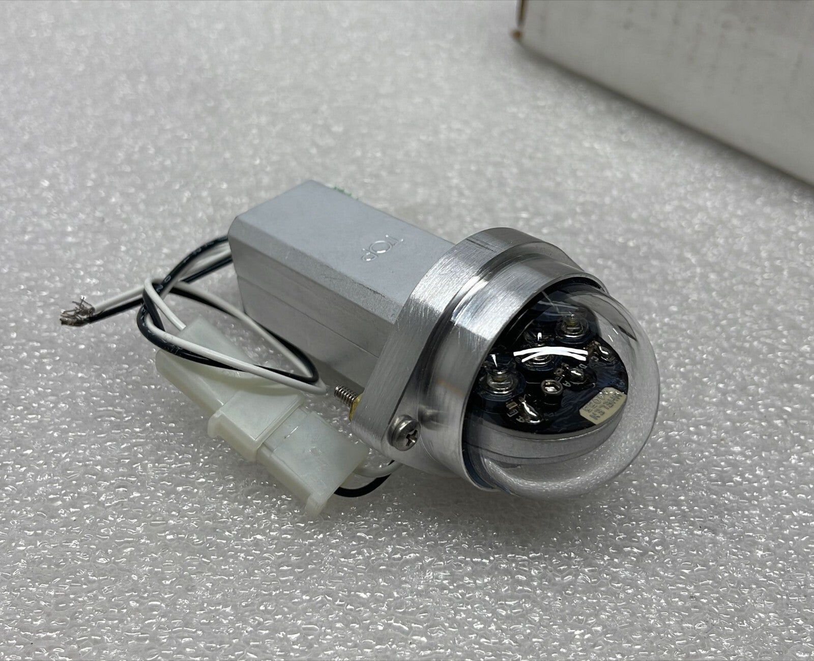 WHELEN Strobe Beacon 7101103 01-0771011-03 28VDC CESSNA LED TAIL POSITION LIGHT