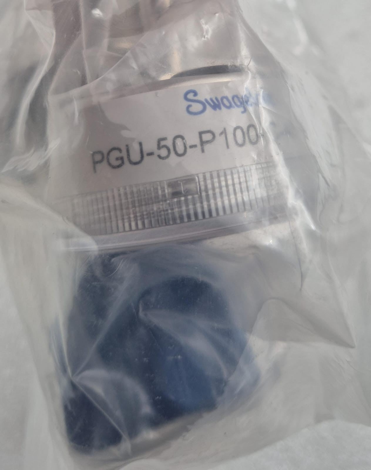 Parker Veriflo Valve W/ Swagelok PGU-50-P100 & BROOKS GFD01G5DSM SolidSense ASSY