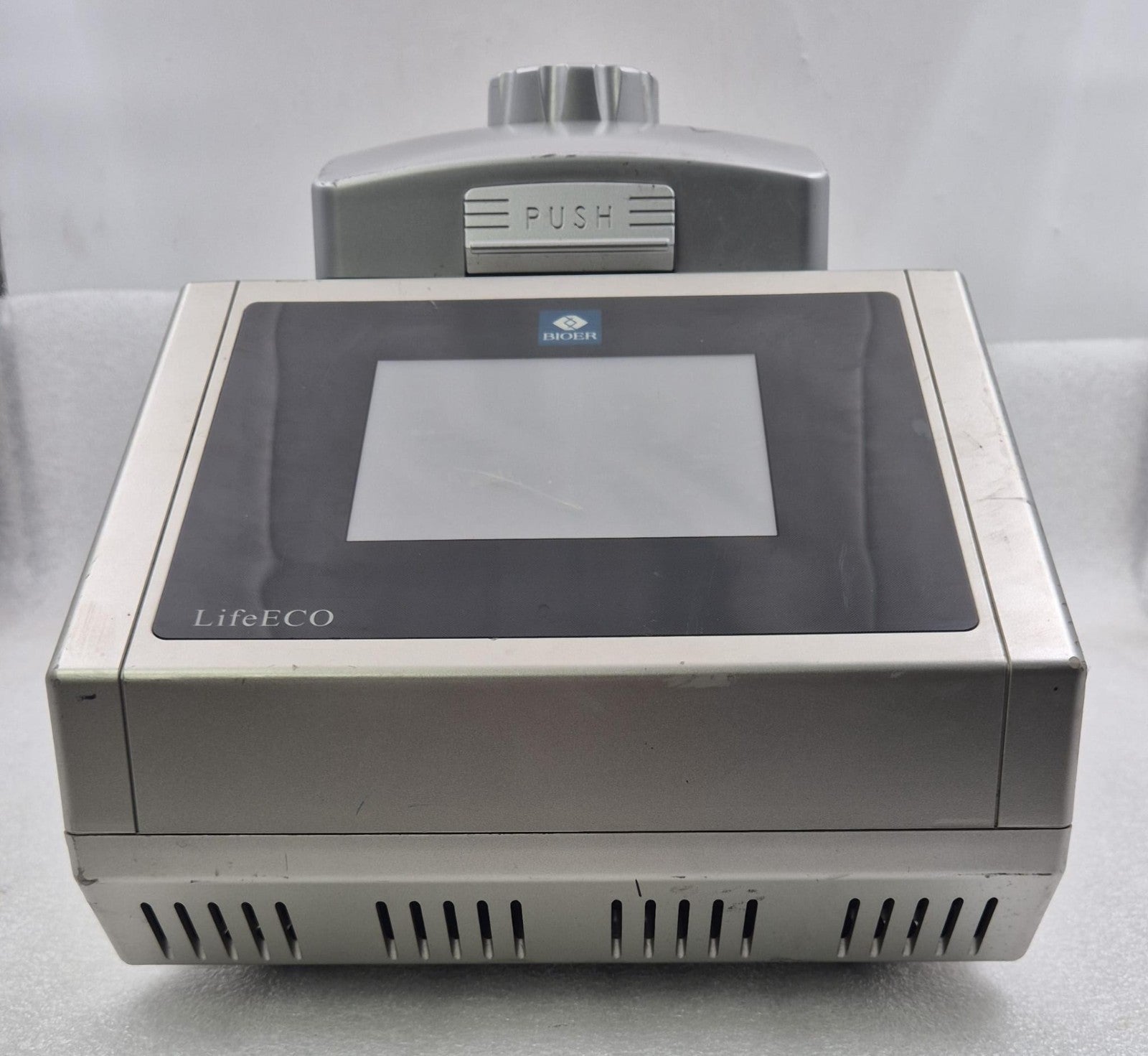 Hangzhou BIOER Technology LifeECO TC-96/G/H(b)C 96-well Gradient Thermal Cycler