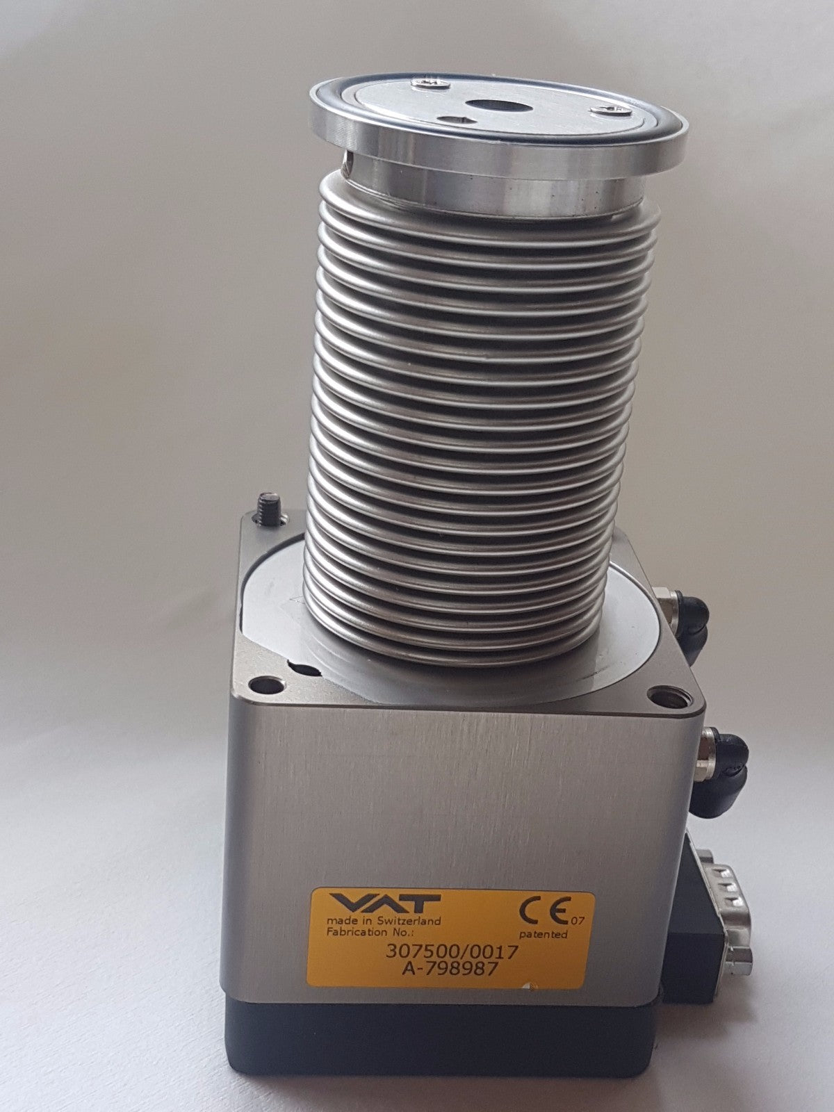 Vat 307500 0017 Hv A 798987 Metal Angle Valve Insert Air Operated Switzerland