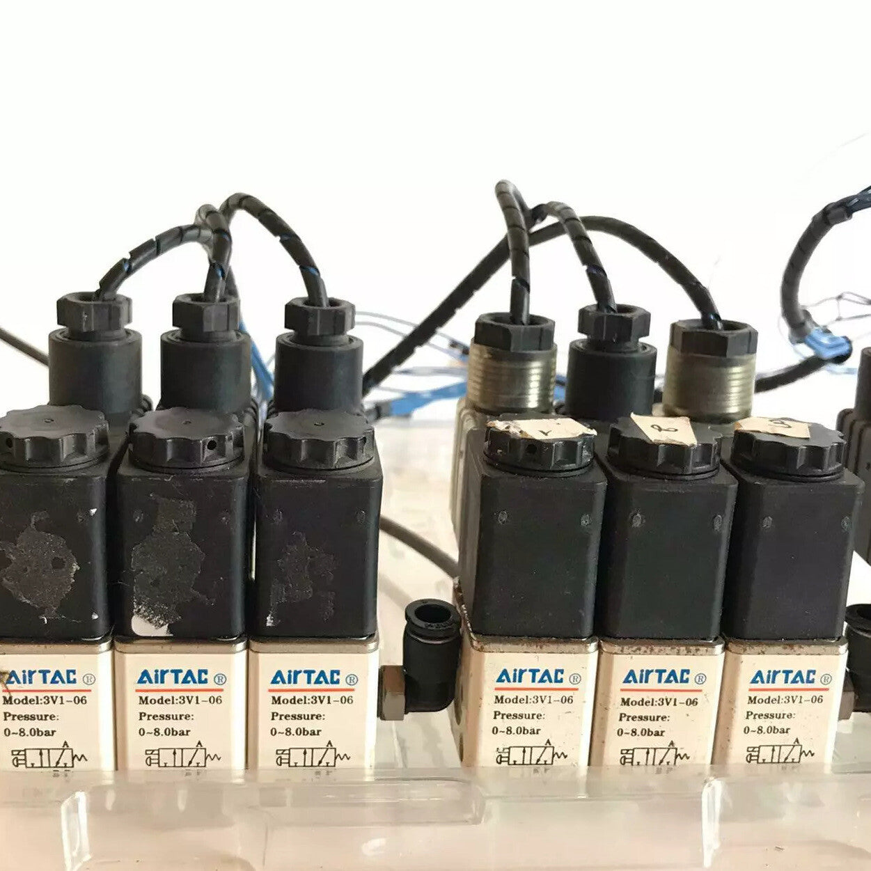 12 Pcs AirTAC 3V1-06 Solenoid Valve Manifold W/ IP65 Solenoid Coil