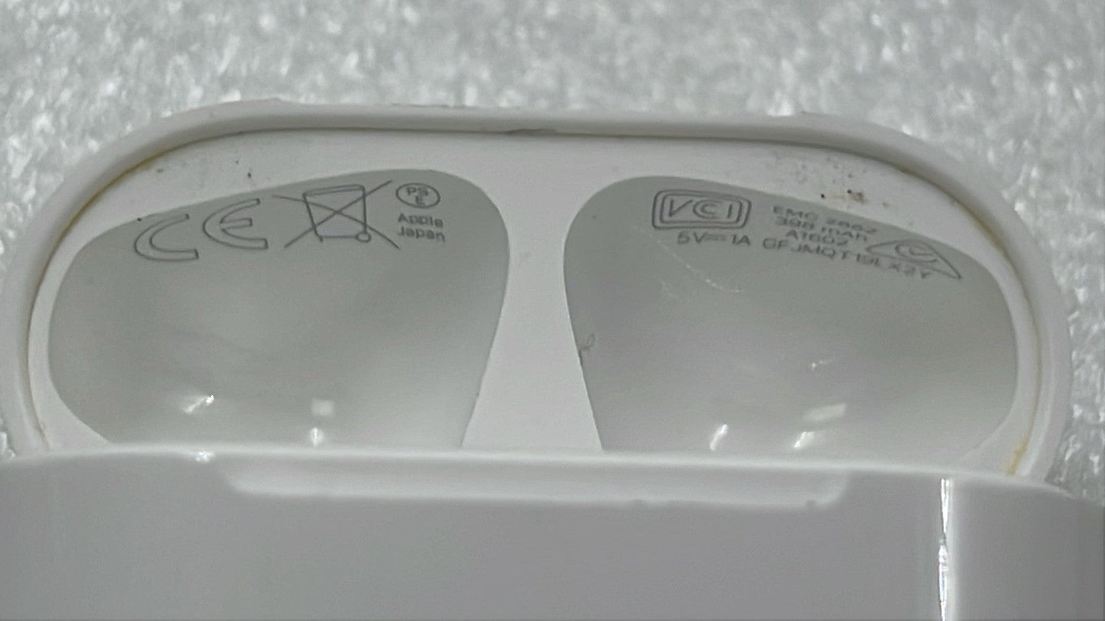 [LOT 12] OEM Apple AirPods Charging Case Replacement A1602 -Case Only **AS IS