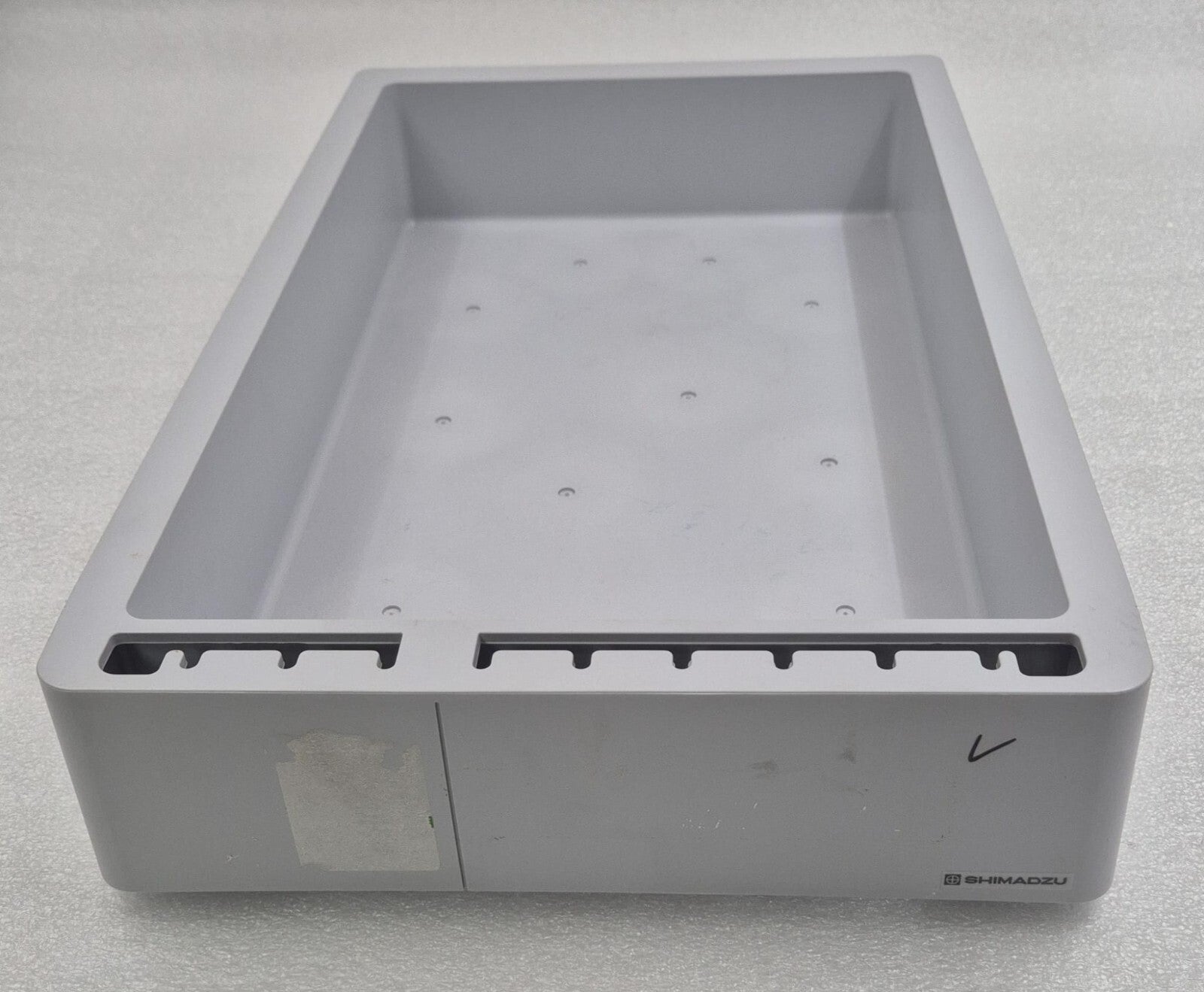 SHIMADZU DGU-20A5R Prominence DEGASSING UNIT 228-45019-42 HPLC & RESORVOIR TRAY