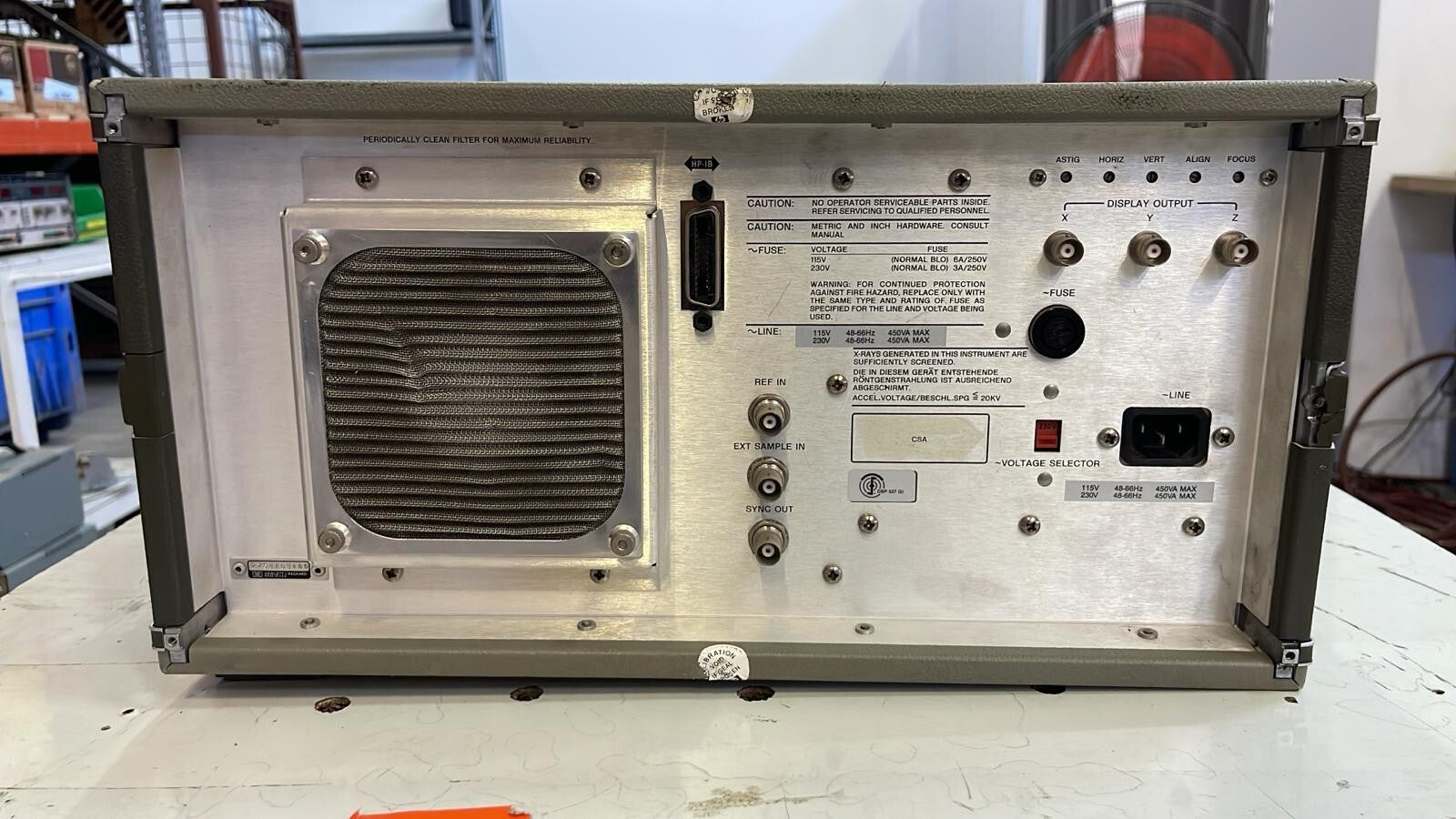 HP 3562A dynamic signal analyzer laboratory test instrument