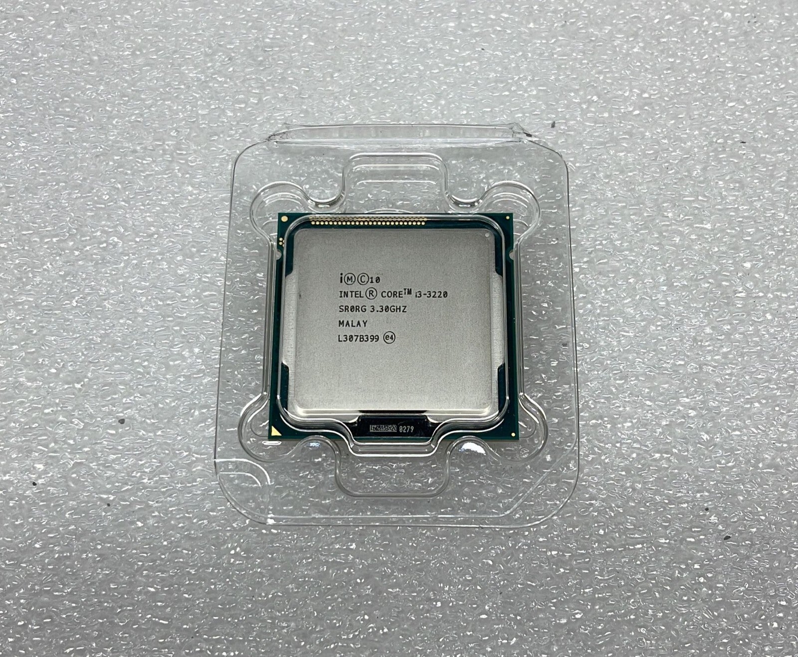[LOT 3] NEW- Intel CORE i3 i3-3220 SR0RG 3.30GHz 3.3 Dual-Core CPU Processor