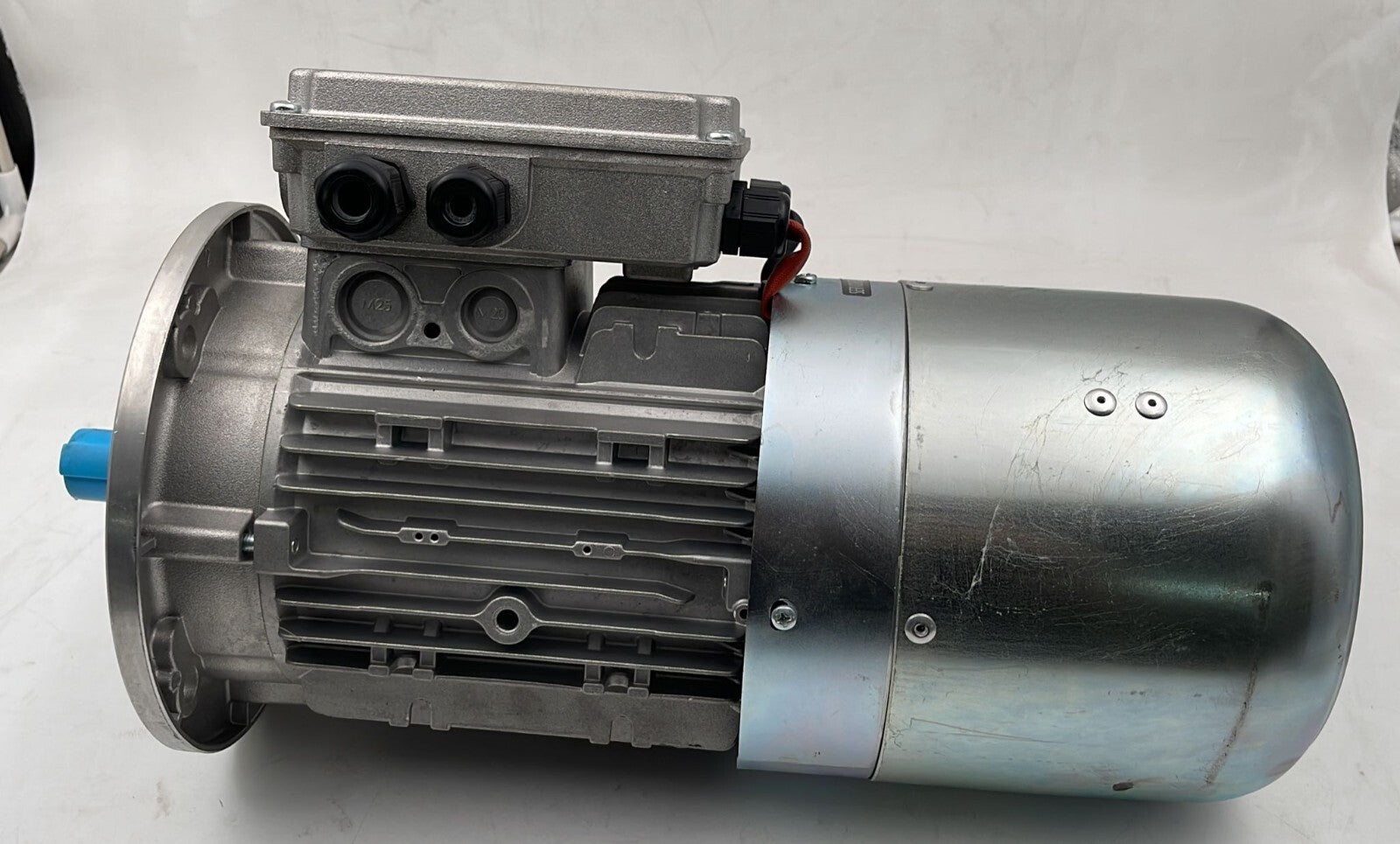 Neri-Motori SK162AP IN90L4 Industrial Motor 21OP111390001 IEC 34-1