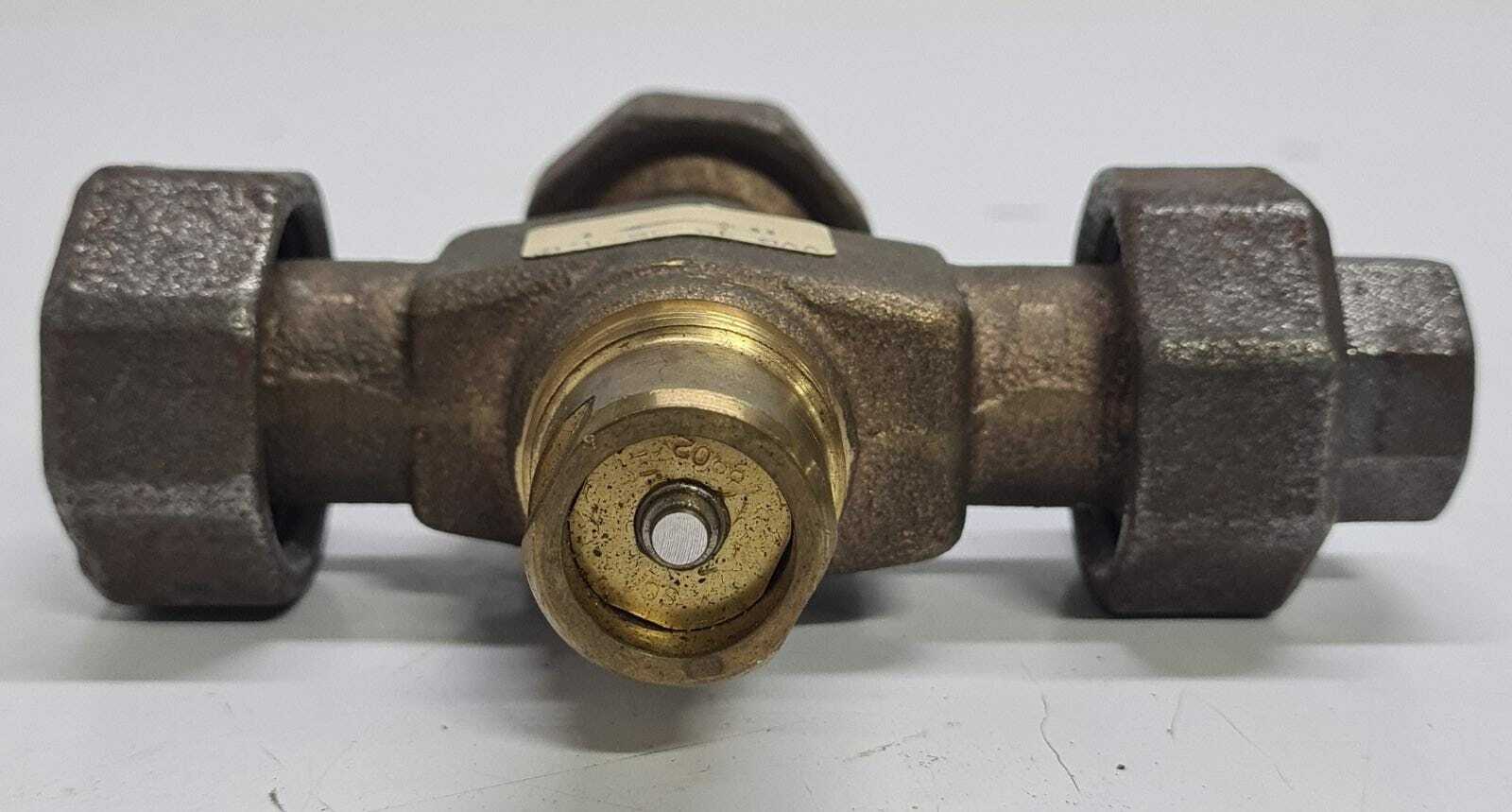 Siemens VVG44.15-1 2-Way Valve A-AB PN16 Rg5 Threaded Water Pipe Valve