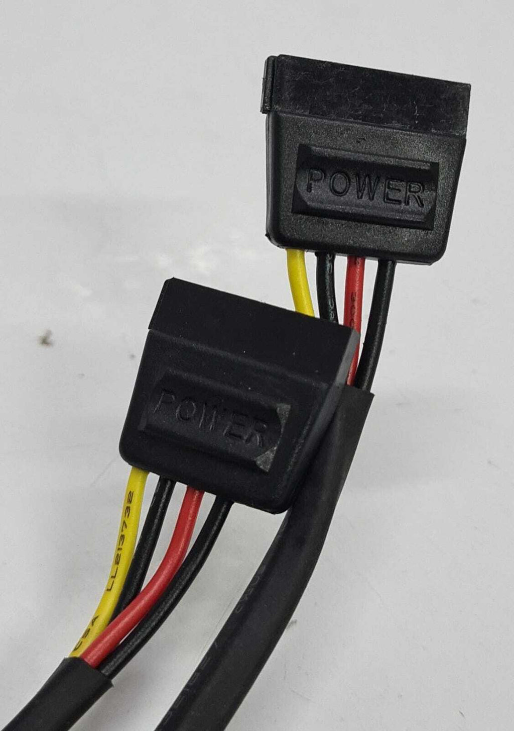 [LOT OF 19] Viewcon Power Cable Serial ATA Receptacle 15p Y Cable 0.2M VW010