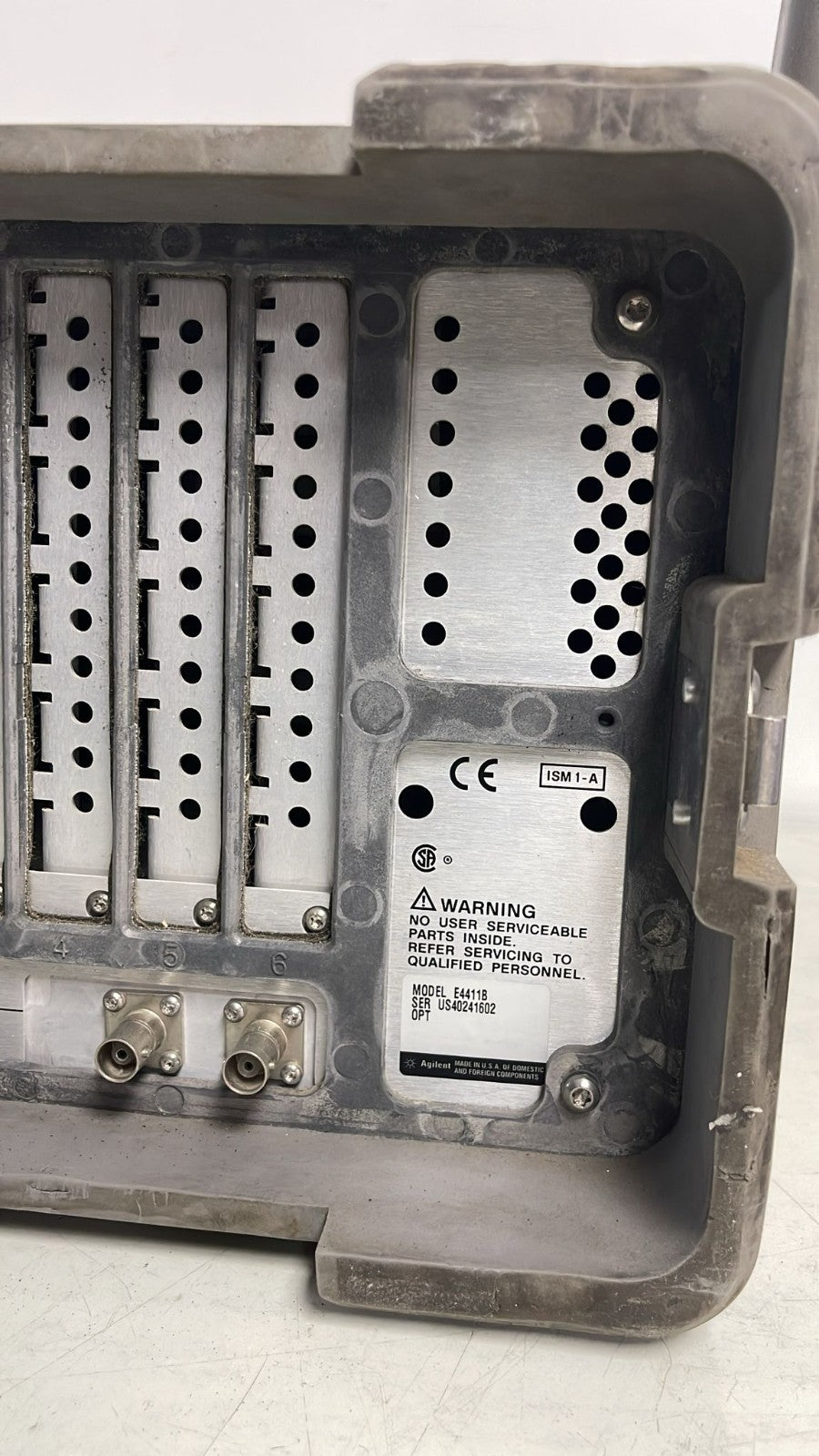 Agilent E4411B internal module slots