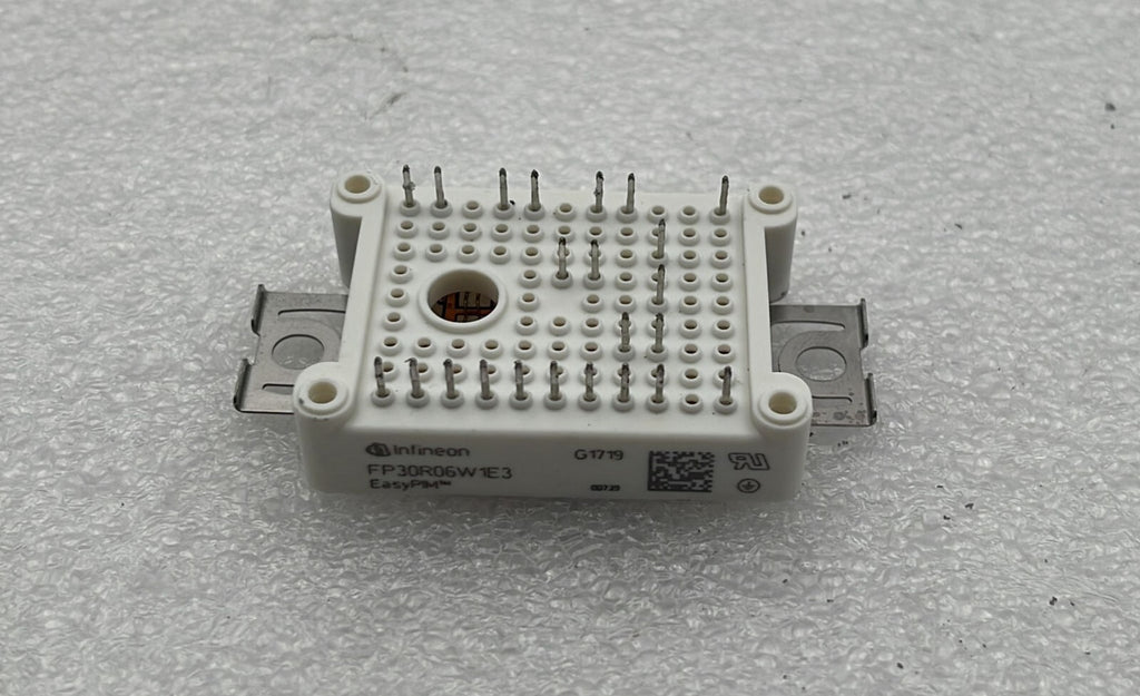 [LOT OF 5] Infineon FP30R06W1E3 EasyPIM power module