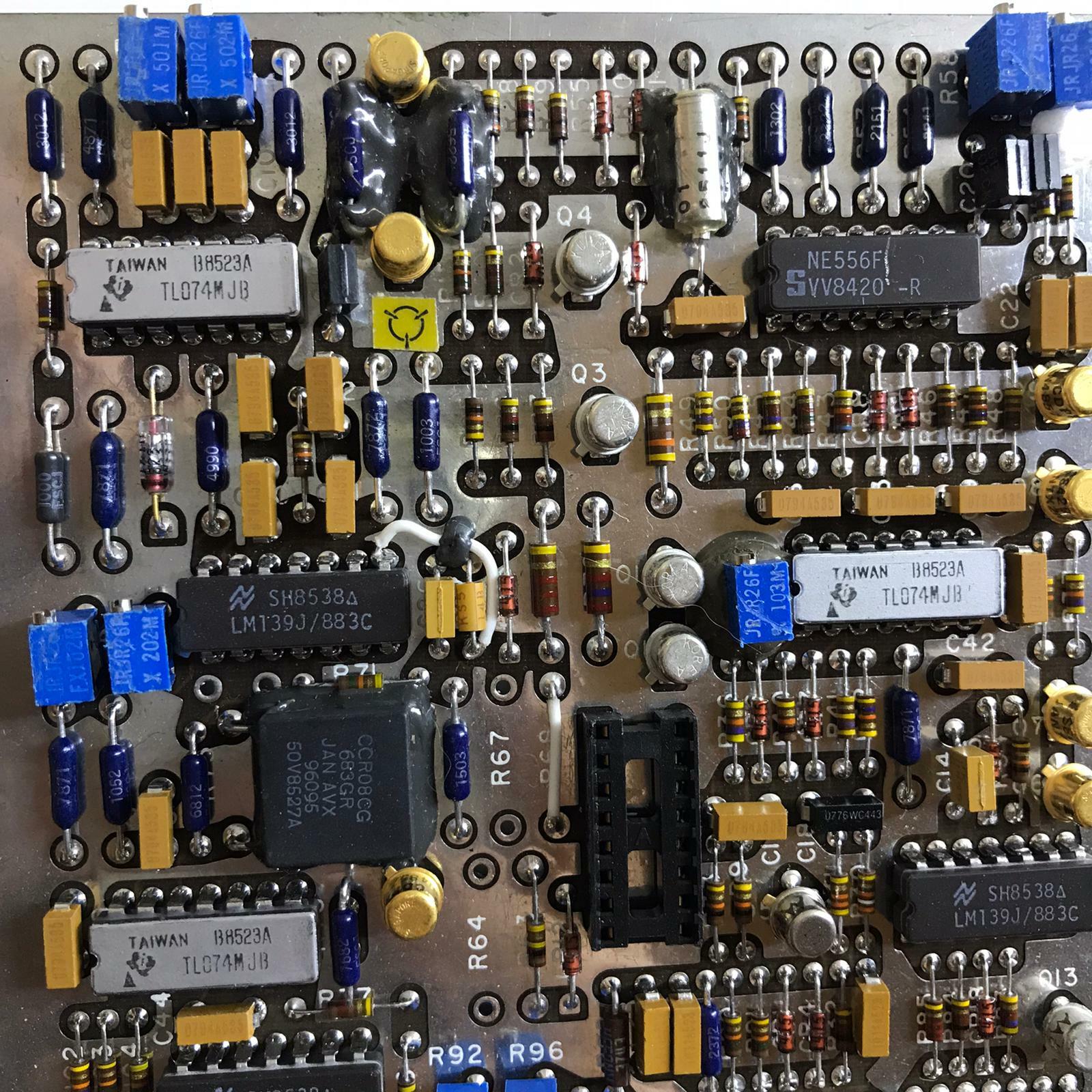 Aircraft Motorola tl074mjb ccr08cg ccr08cg lrjr26 transistors for Chip Recovery