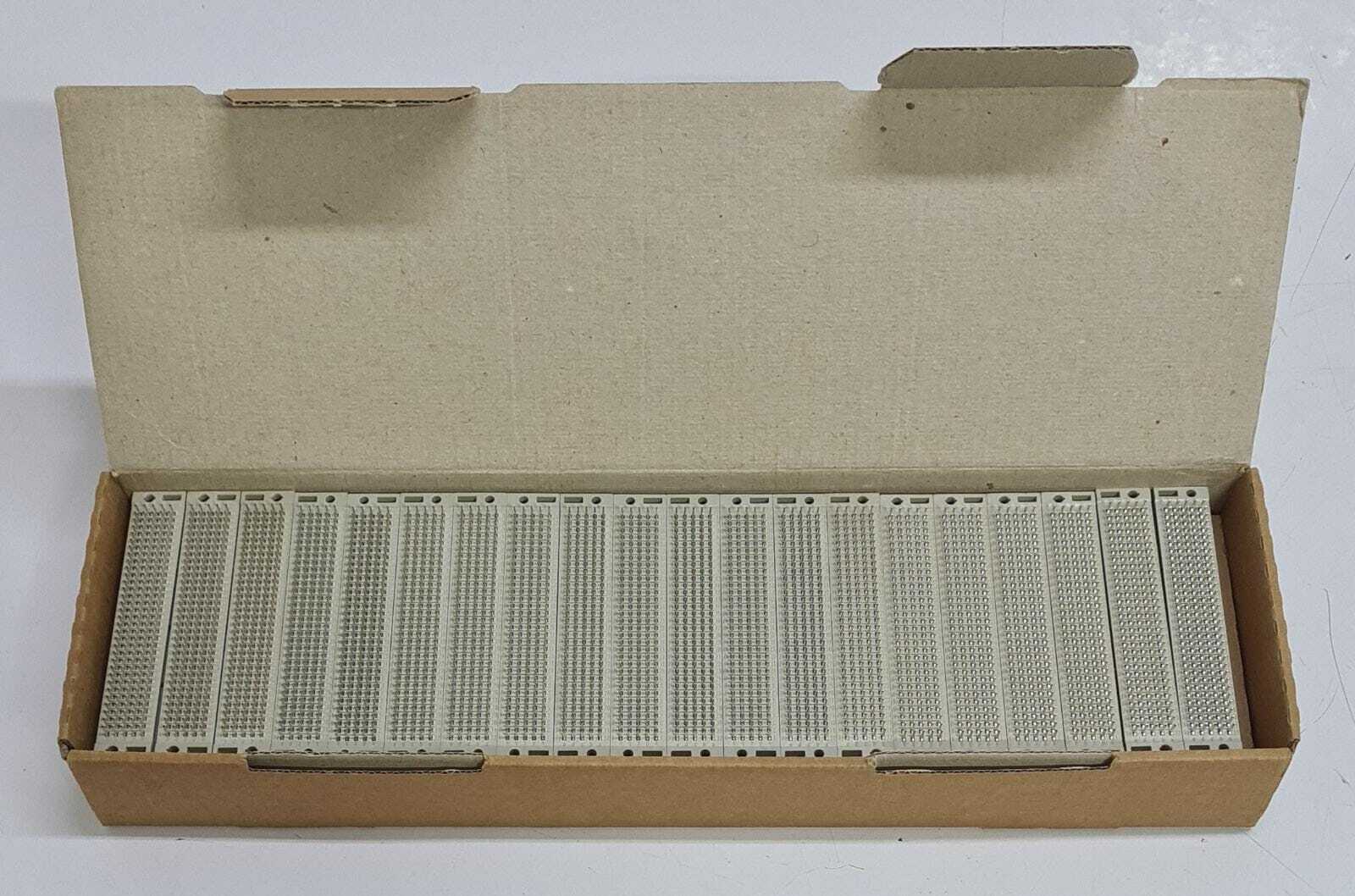 [LOT OF 40] NEW - ERNI 013074 9643 DIN 160P Hard Metric Male Connector