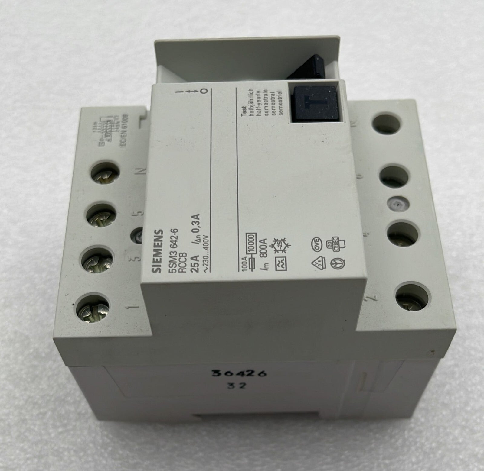 NEW** Siemens 5SM3 642-6 RCCB Circuit breaker 24A 4-Pol 300mA 400V