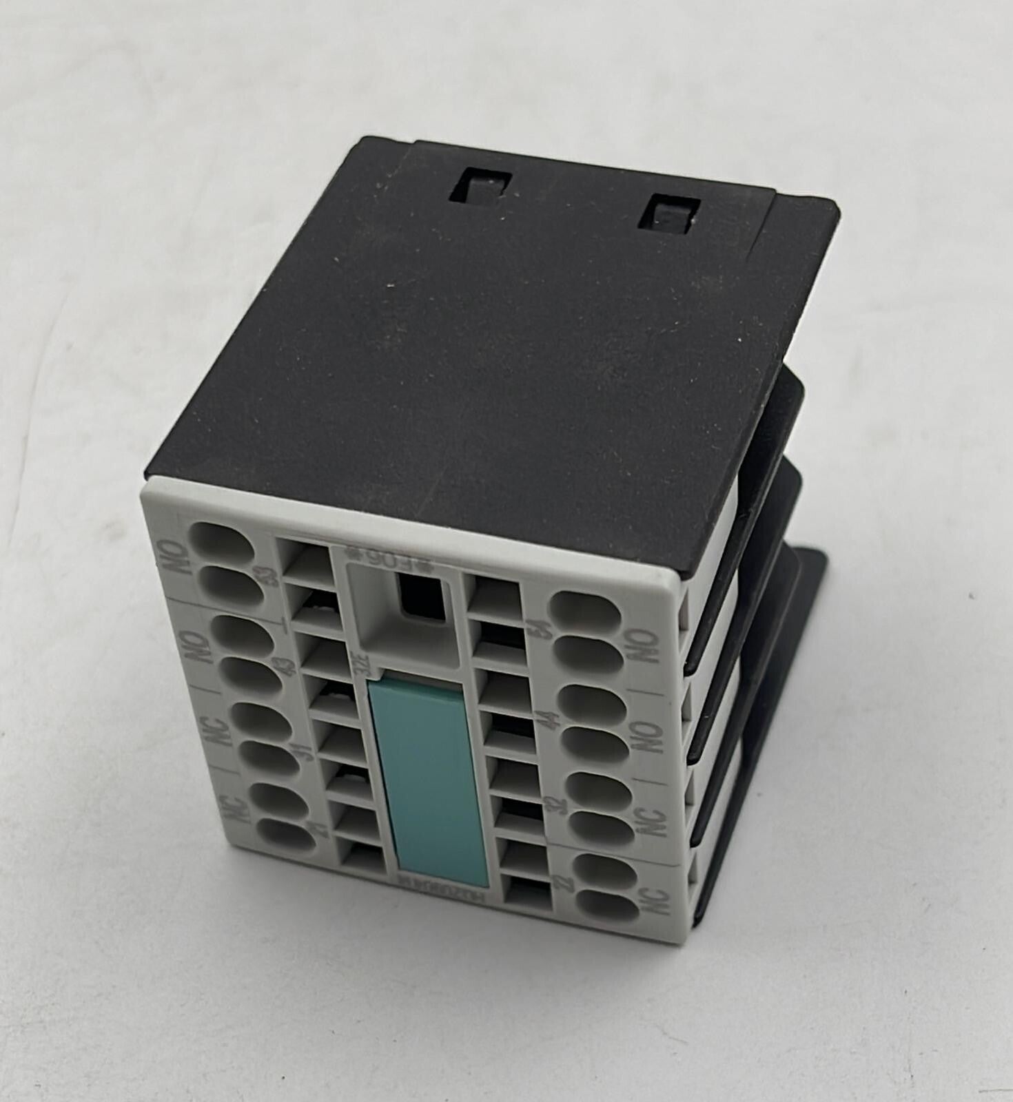 [LOT OF 7] Siemens 3RH1911-2HA22 Auxiliary switch block 2NO + 2NC