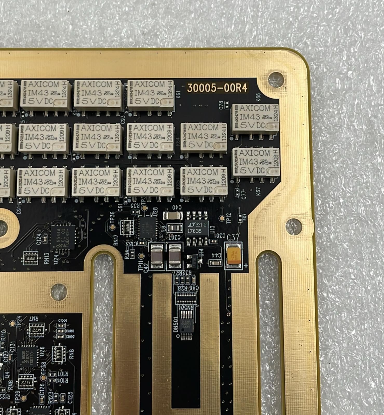 Zonare Ultrasound 80180-00 Rev 2F PWA Multiport Relay Board