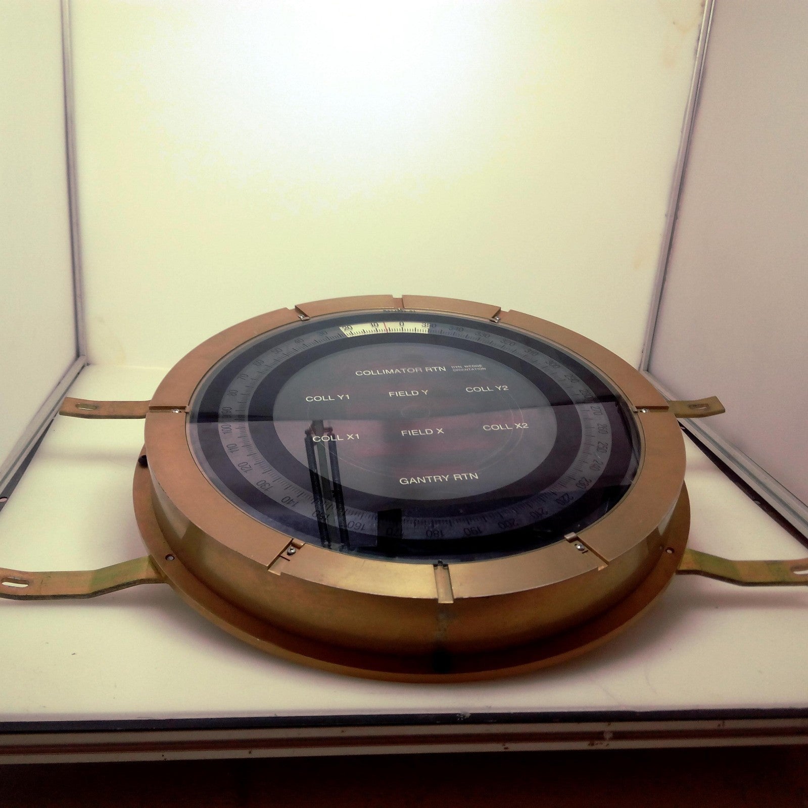 Varian Oncology Systems Gantry Display 1102860-03 Position Readout 890575-01