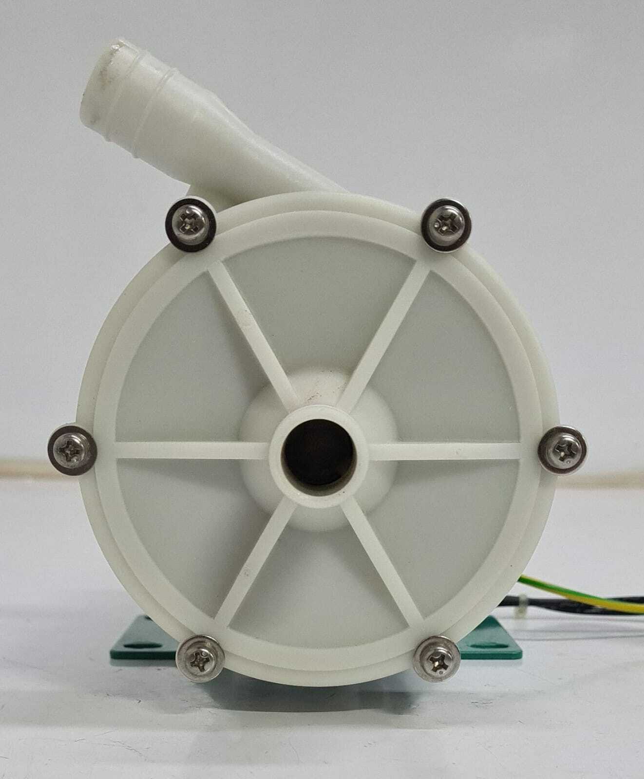 Iwaki Magnet Pump MD-20RZ-NL02 10/11 l/m 100V - Turquoise Color