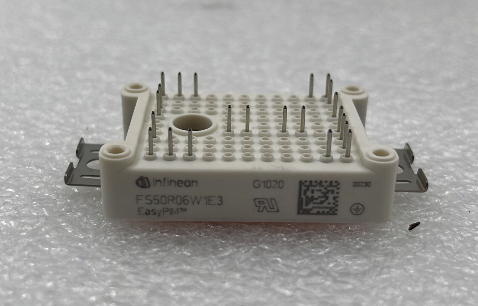 [LOT OF 2] Infineon FS50R06W1E3 power module