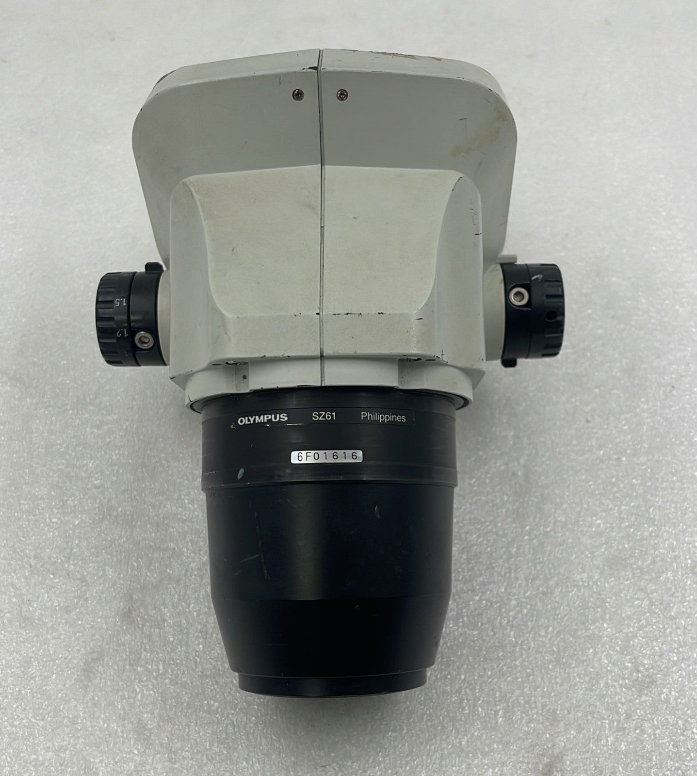 Olympus SZ61 Stereo Microscope with 2x WHSZ.15X-H/16