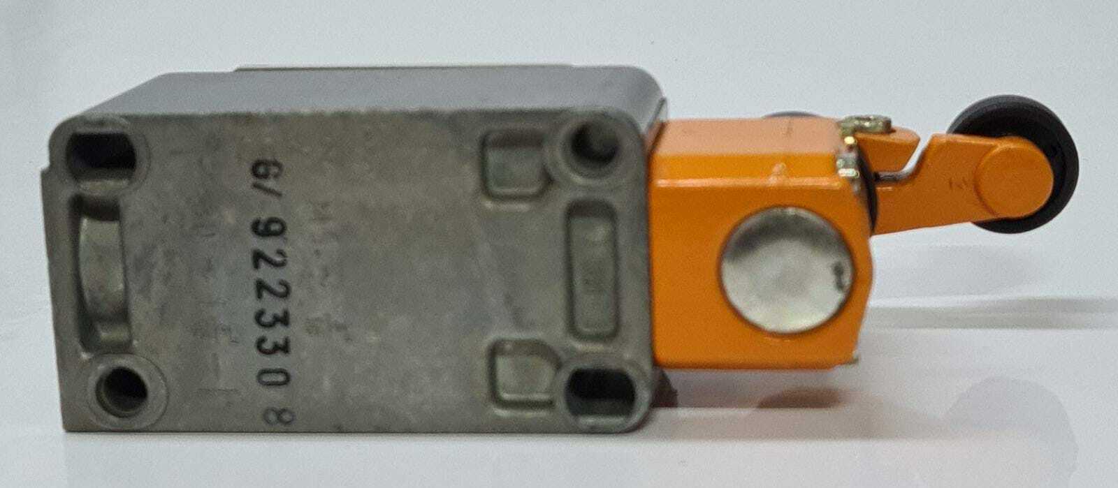 Siemens 3SE3 120- 0J Position / limit switch, 230 V 6A