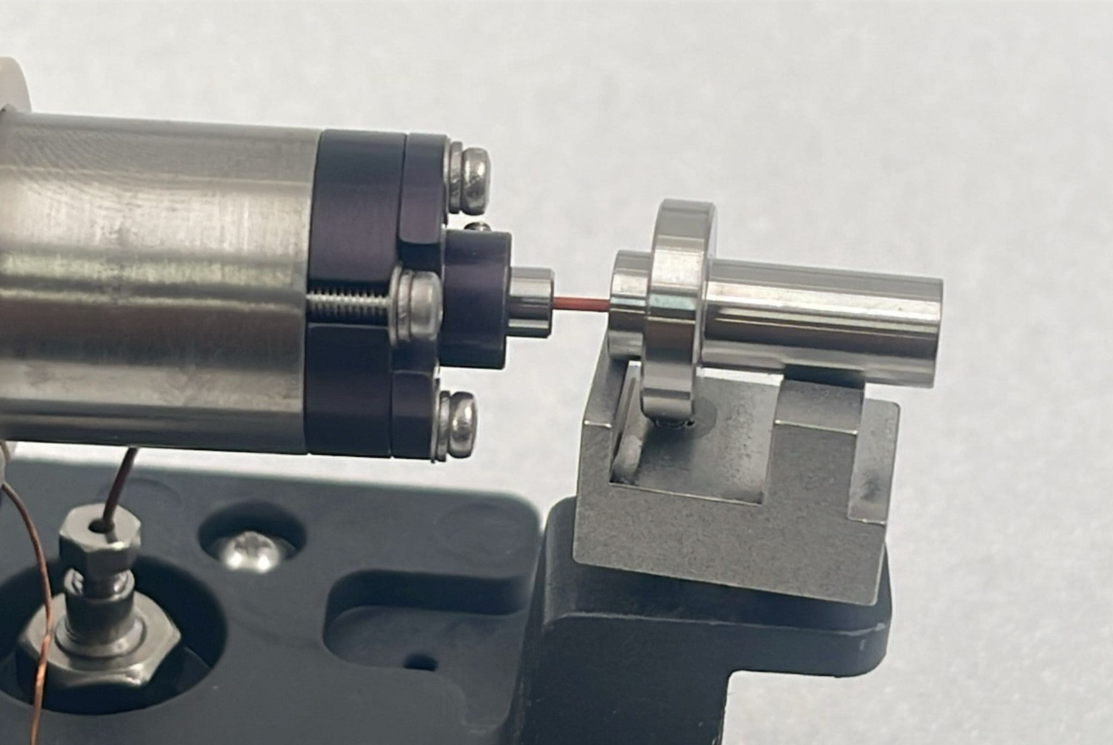 Waters Acquity PDA titanium flowcell rear connector view