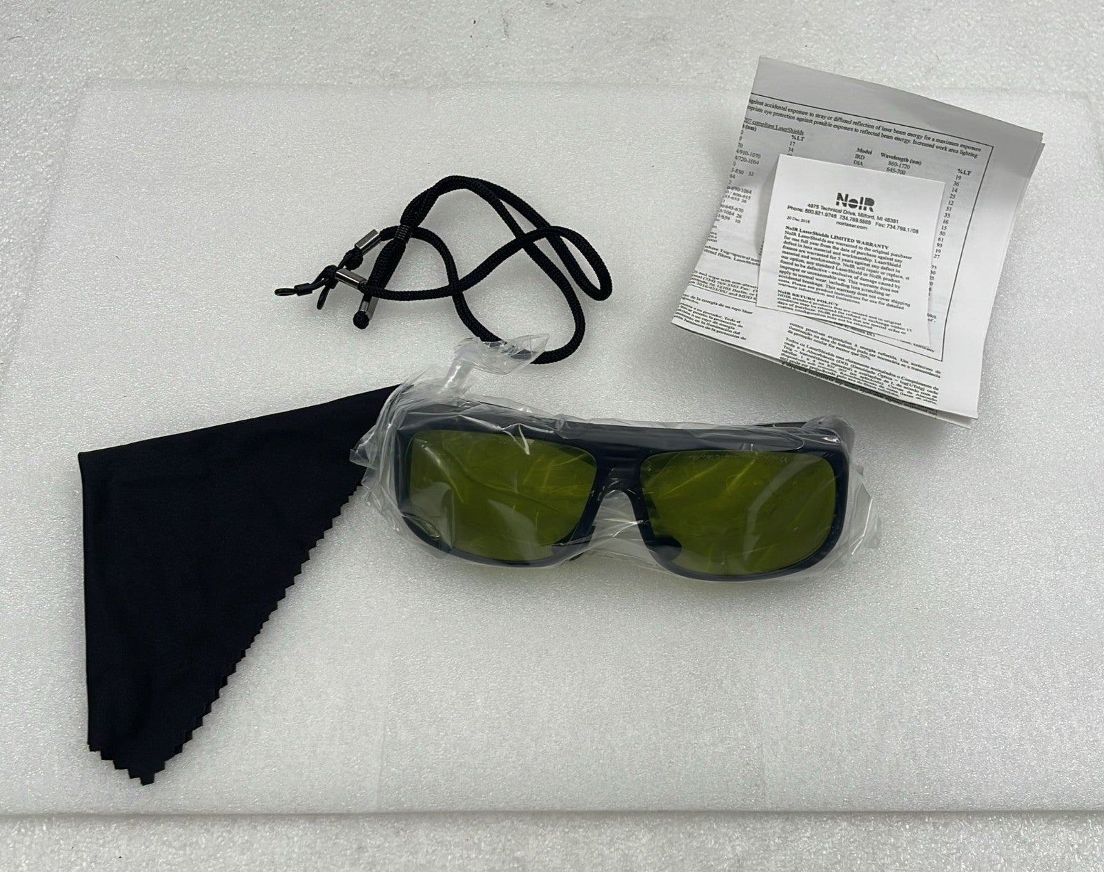 NoIR LaserShields 790–1080nm laser safety glasses set with case