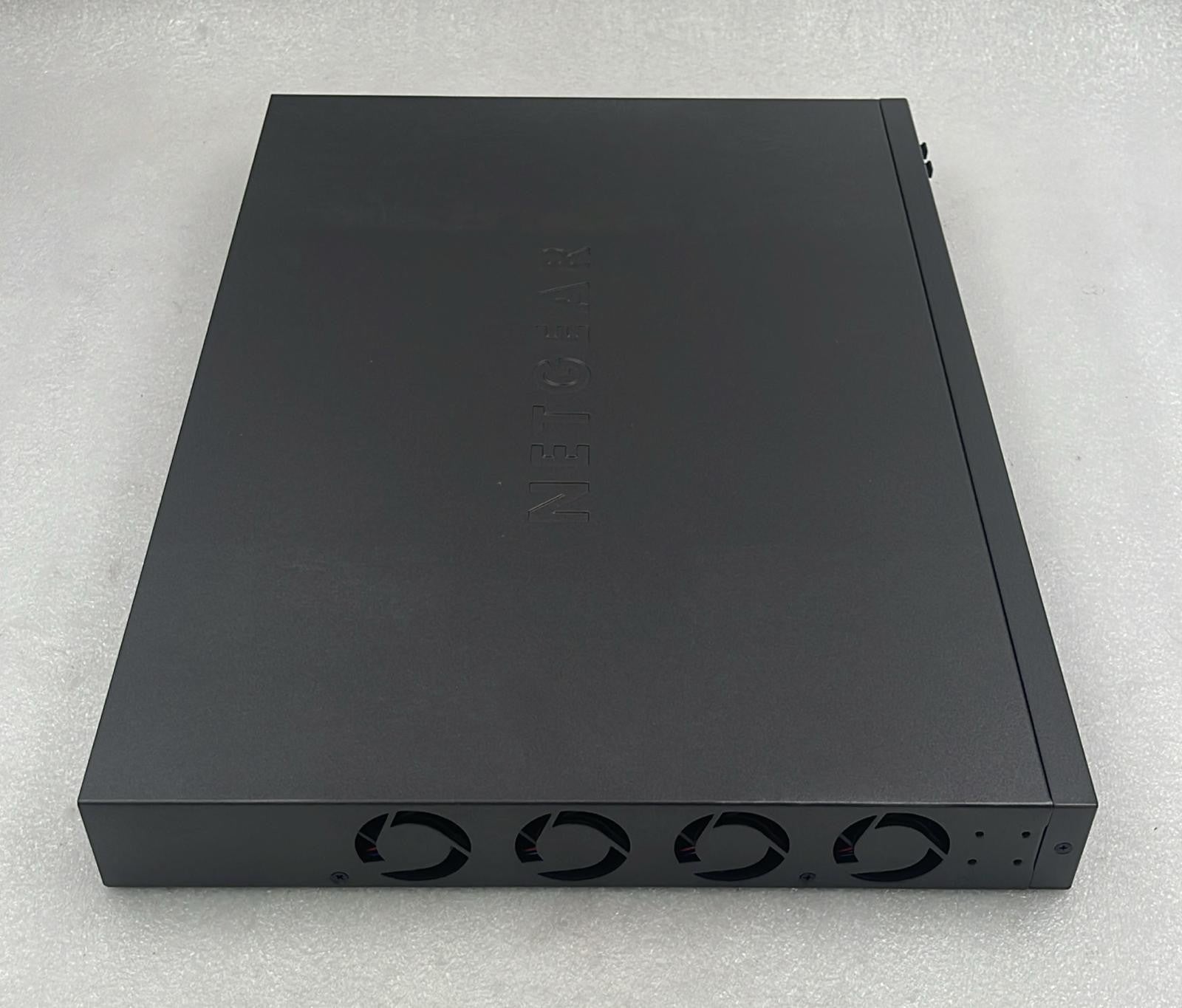Netgear XS728T-100NES 28-port 10-Gigabit smart managed Pro network switch front panel view