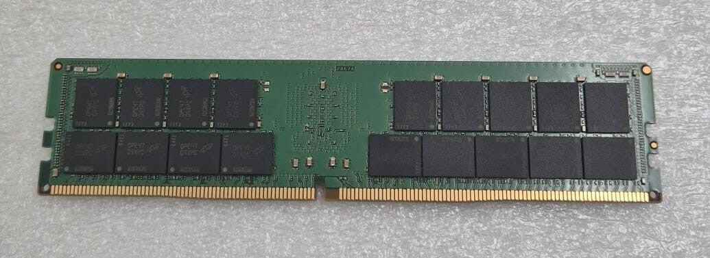 Micron MTA36ASF8G72PZ-3G2E1VL 64GB 2RX4 RDIMM PC4-3200AA Server Memory RAM