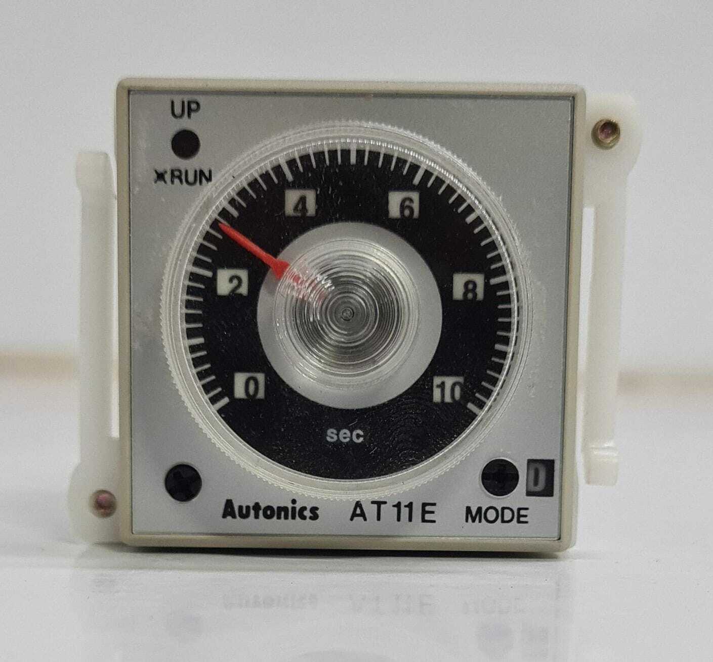 NEW - Autonics AUTO TIMER AT11E TIMER 12V