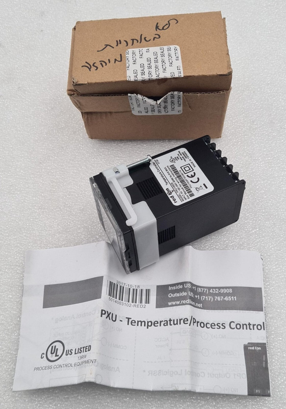 NEW - Red Lion PXU10020 V1.53 Temperature Controller 100-240V