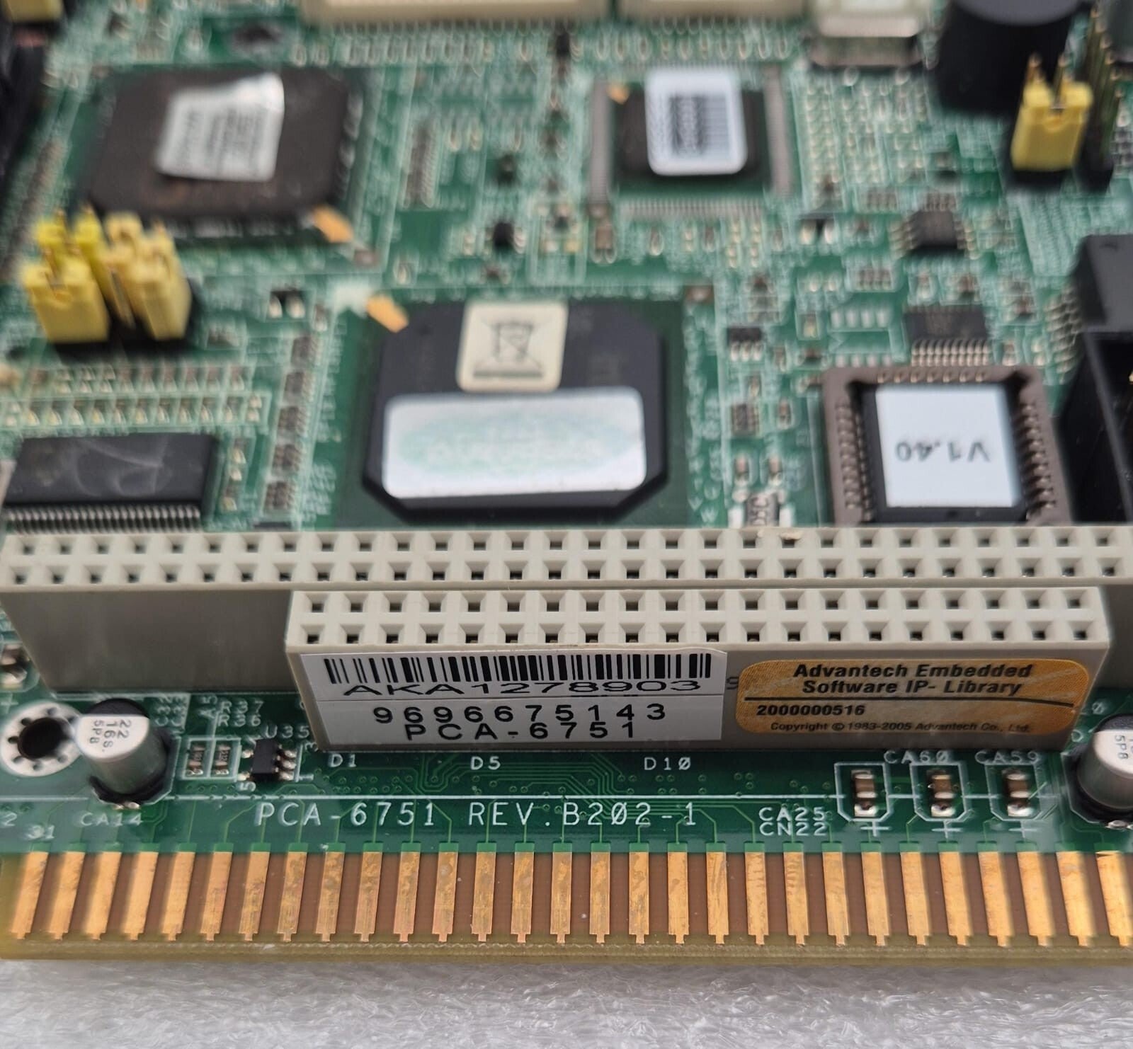 Advantech PCA-6751 REV. B202-1 Motherboard W/ 256MB PC133S-333-542 & Memory