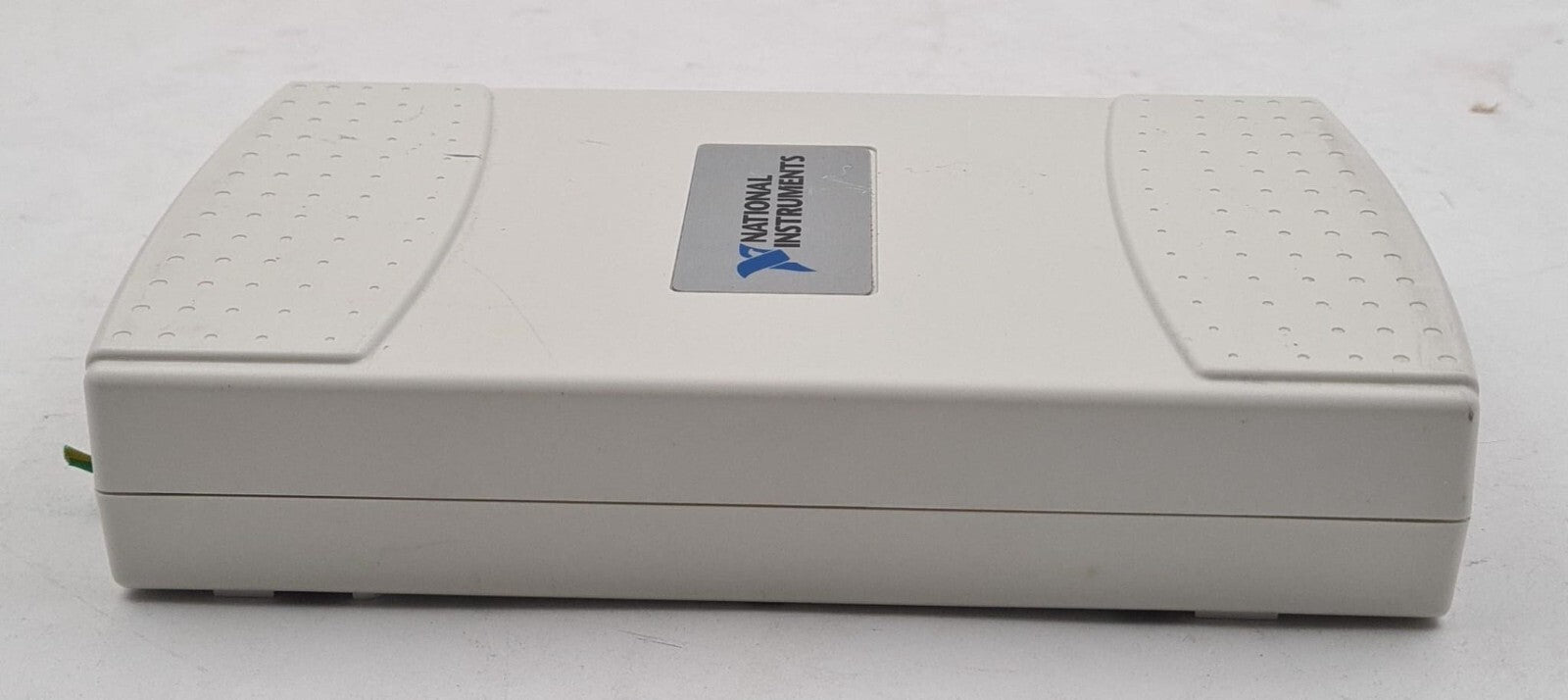 National Instruments NI USB-4065 196824D-01L digital multimeter module