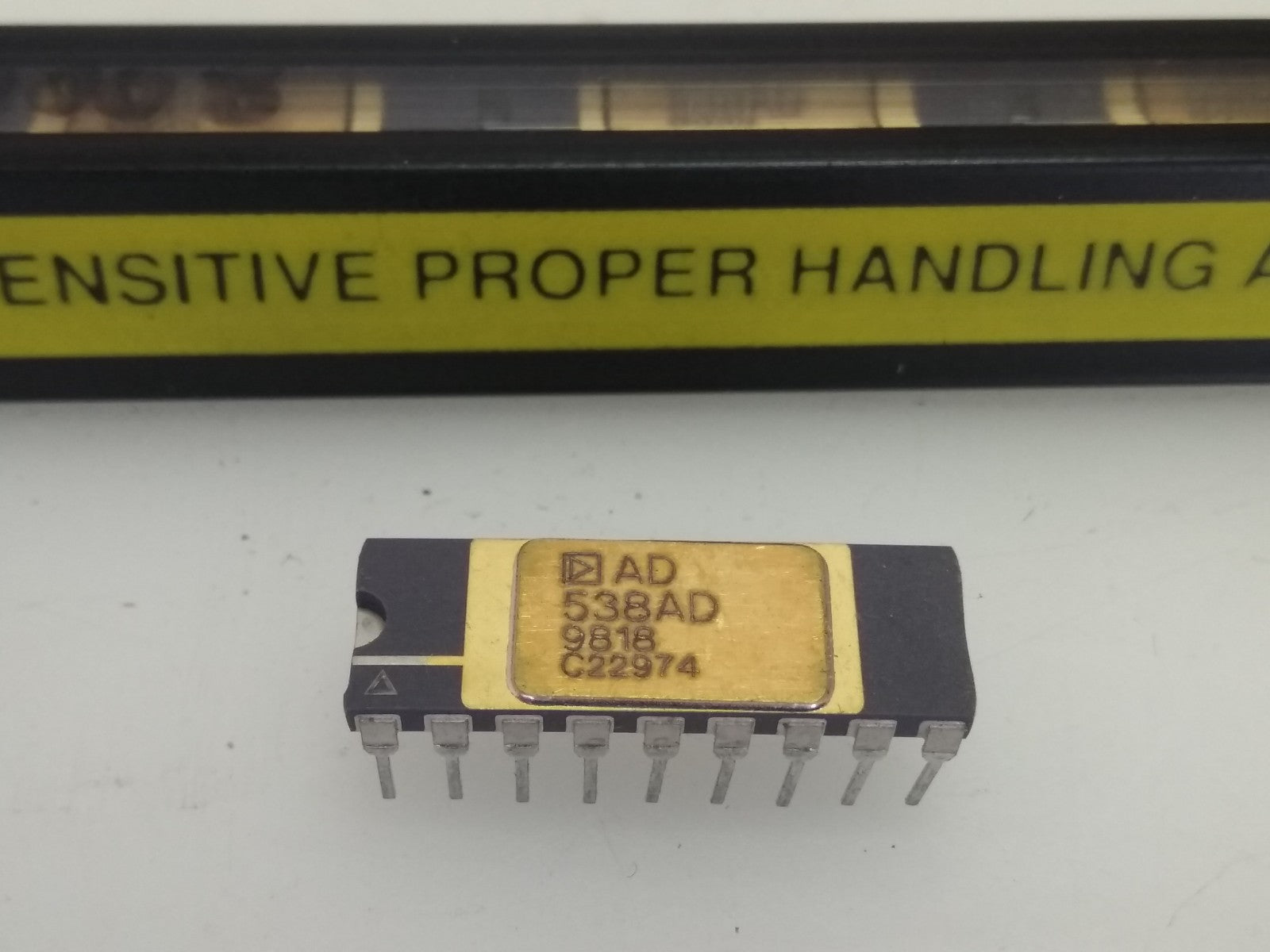 Analog Device AD538AD Integrated Chip Special Purpose Amplifiers Through Hole