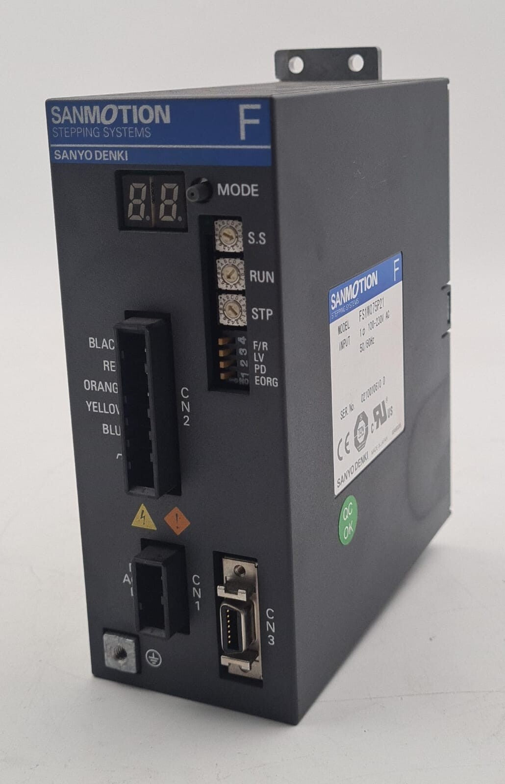 SANYO DENKI FS1W075P21 SANMOTION Stepping Systems Servo Drive 100-230V