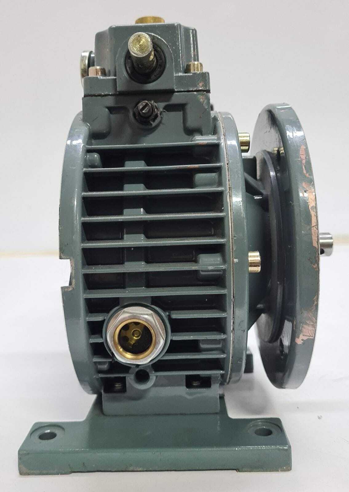 STEPLESS SPEED VARIATOR UDL 0.37 200-1000 RPM 0.37 kW 3-6 Nm Motor