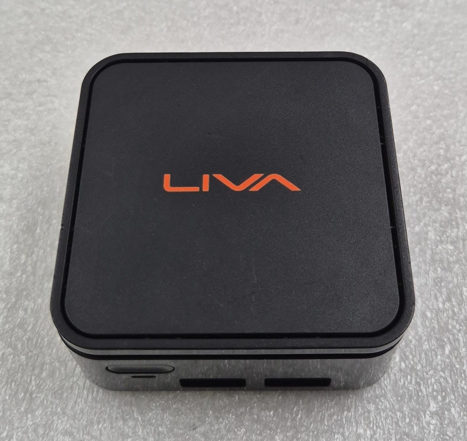 ECS LIVA Q Ultra tiny PC