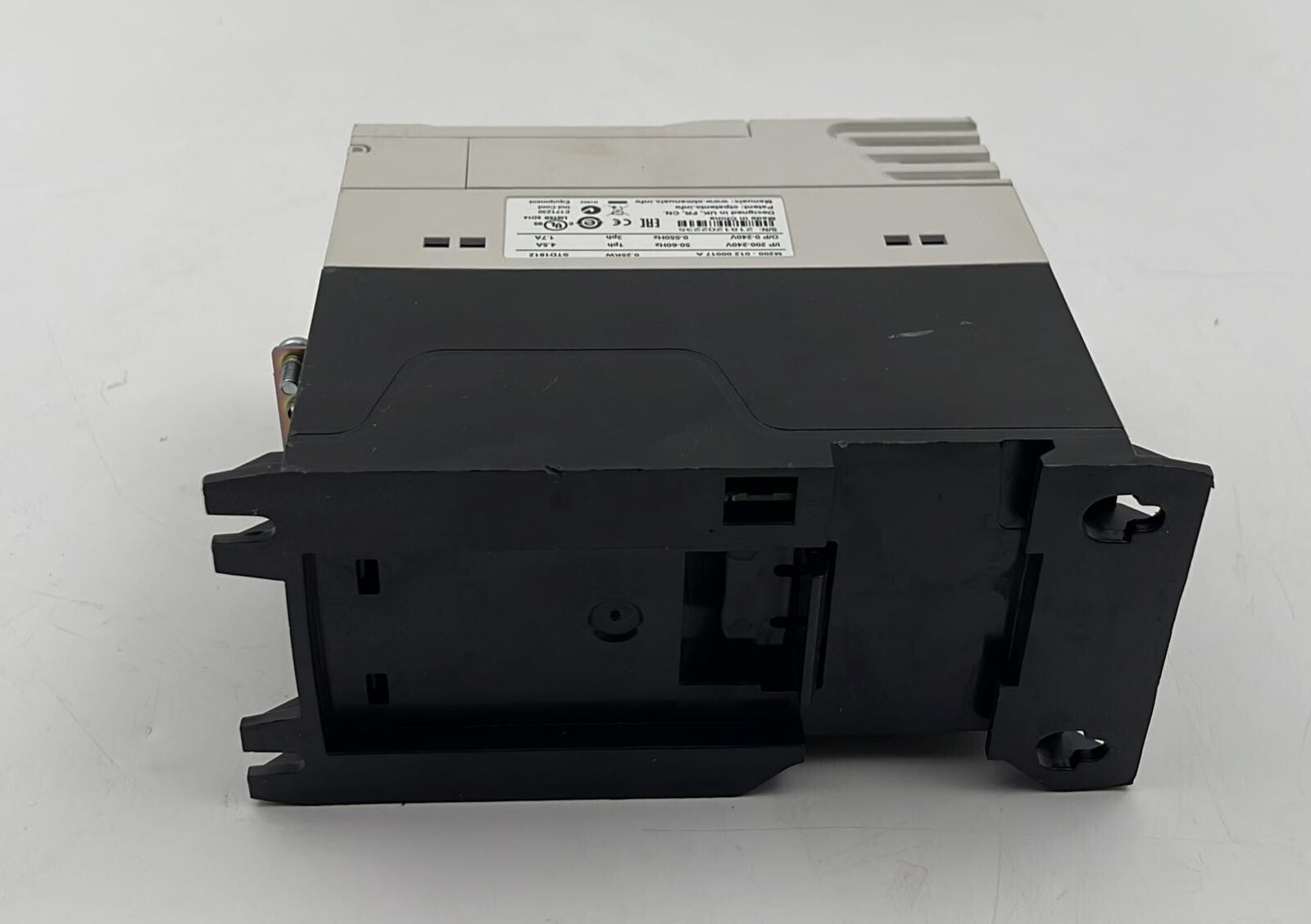 Emerson Nidec Control Techniques Undrive M200-012-00017 A 0.25Kw 240V