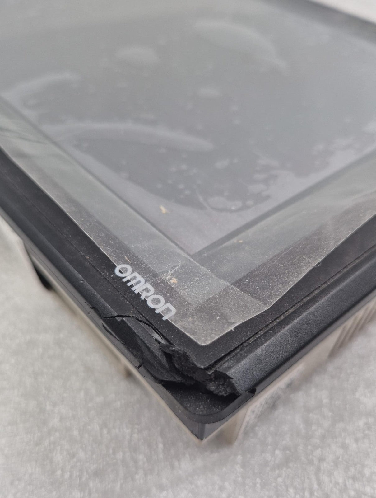 OMRON NS8-TV00B-V2 Interactive Display 8" TFT Touch Screen HMI Module -FOR PARTS