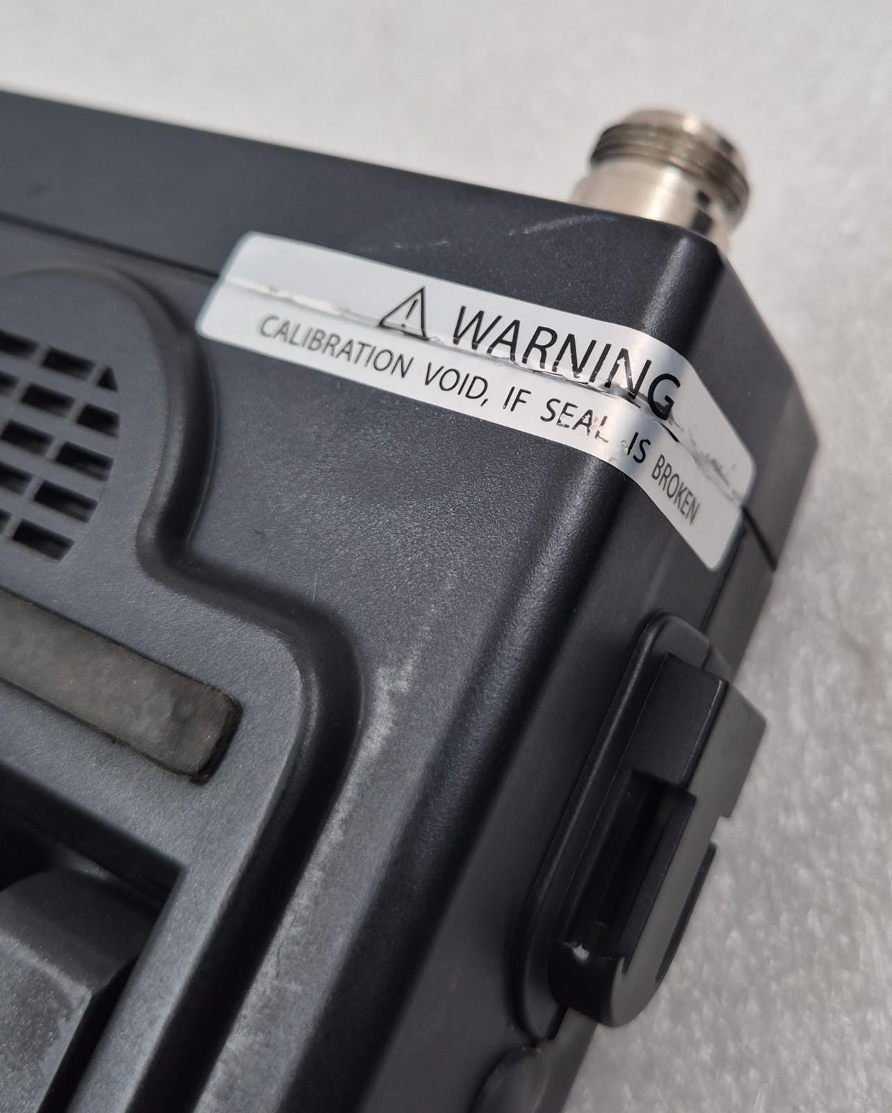 [LOT 2 PCS] MIT 3290 RF Field Signal Strength Analyzer 2.9GHz Hand-Held Device