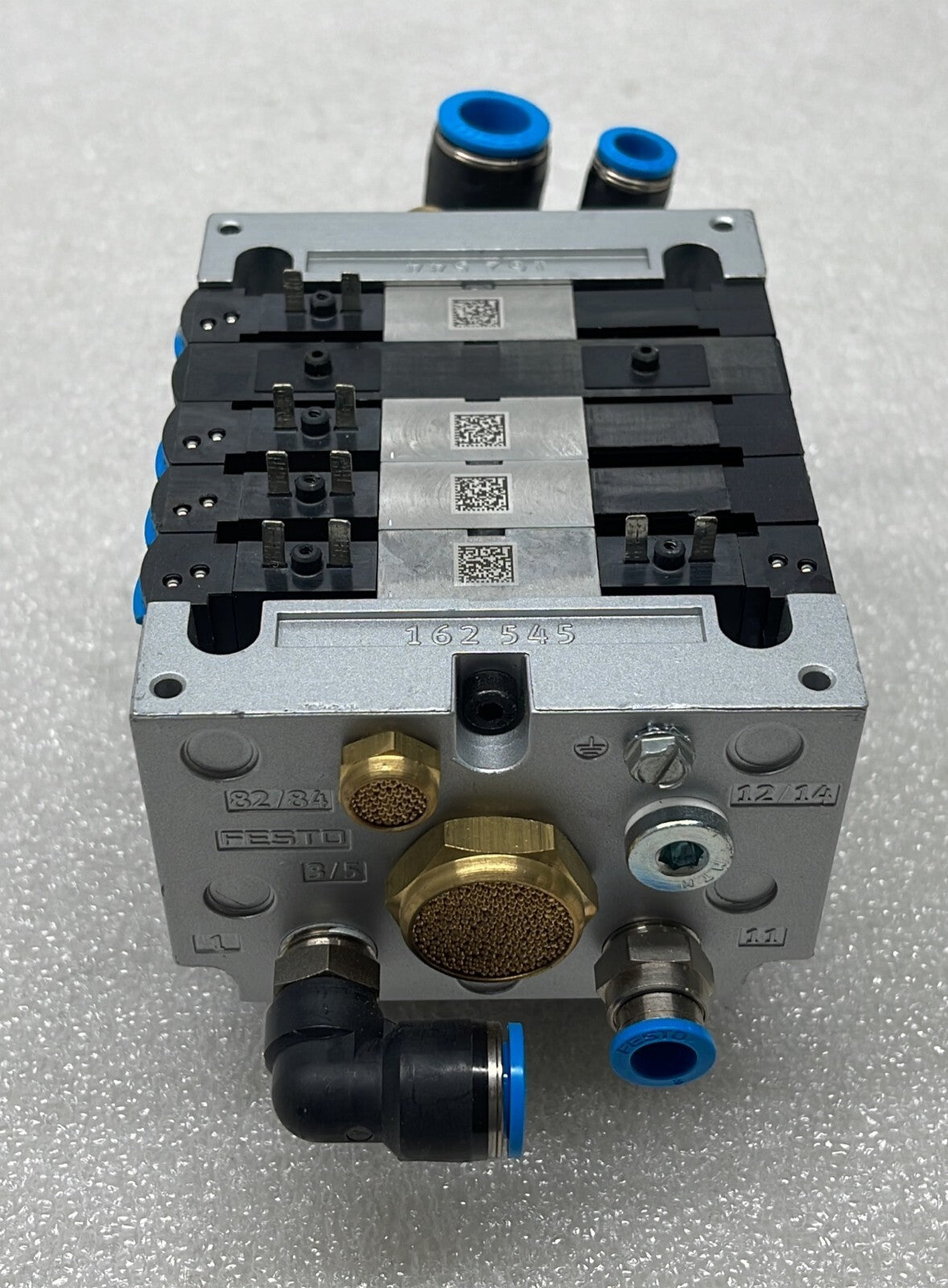 FESTO CPV14-VI 18210 W/ Festo 161360 / 161362 / 178680