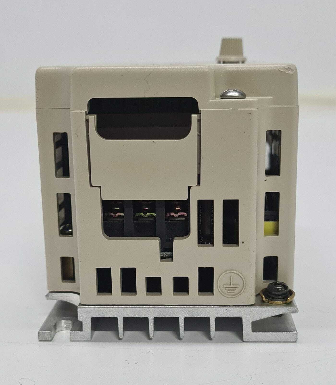 NEW - YASKAWA VS mini J7 CIMR-J7AA20P1 Inverter Drive 200V 3 Phase 0.1kW