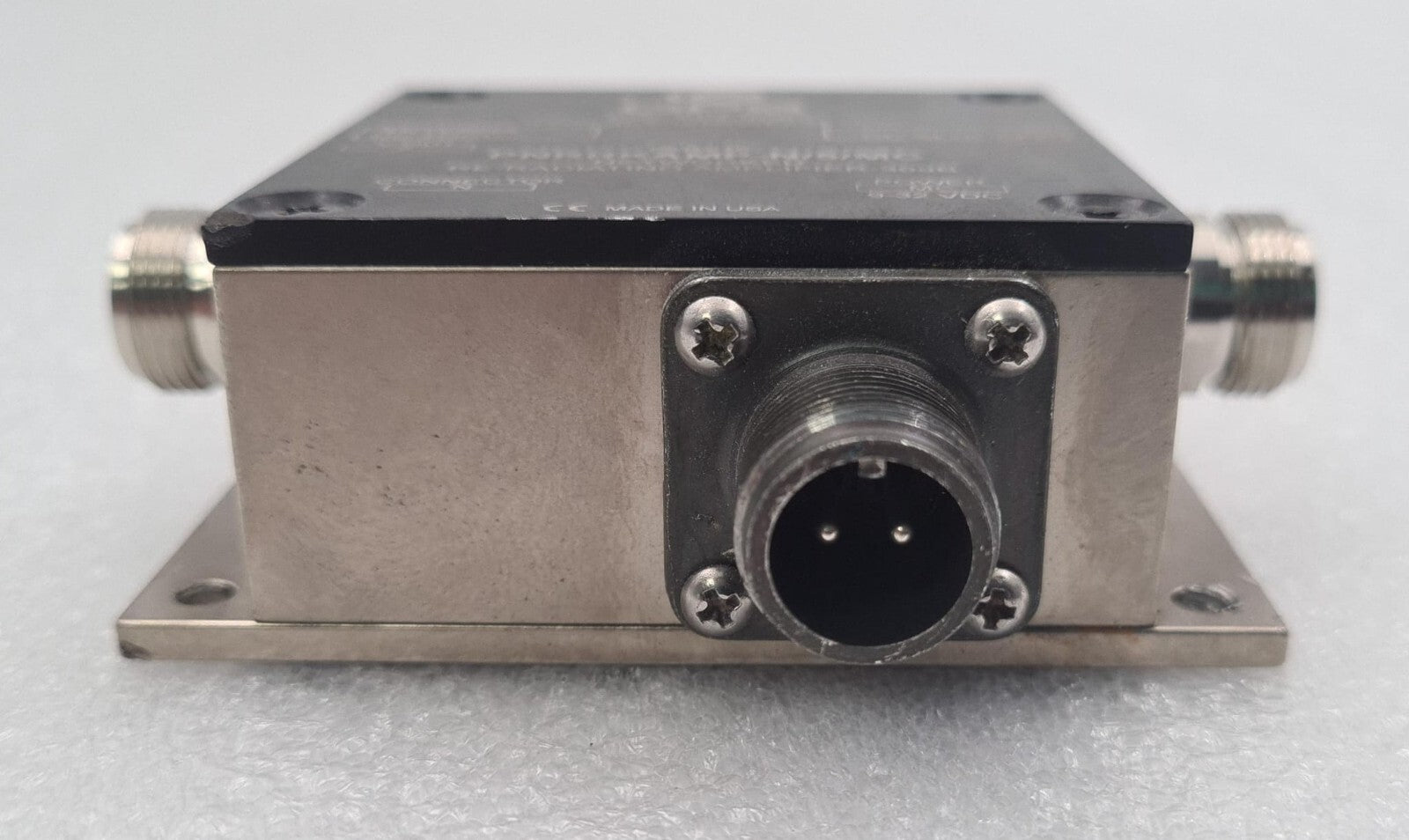 GPS Networking PNRRKAMP-N/5/MC NETWORKED RE-RADIATING AMPLIFIER 30db Splitter